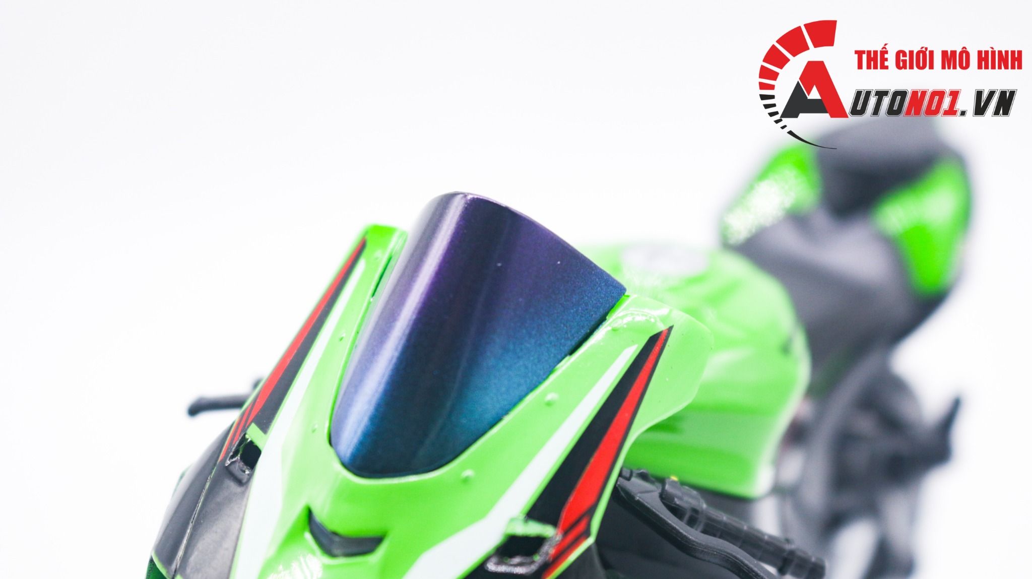 Mô hình xe cao cấp Kawasaki Ninja ZX-10R độ pô 1:12 Autono1 Welly D240B