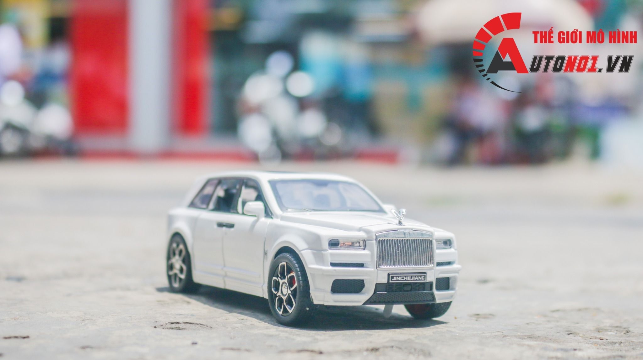 Mô hình xe Rolls Royce Cullinan full open, có đèn và âm thanh tỉ lệ 1:32 JincheJiang Model OT455