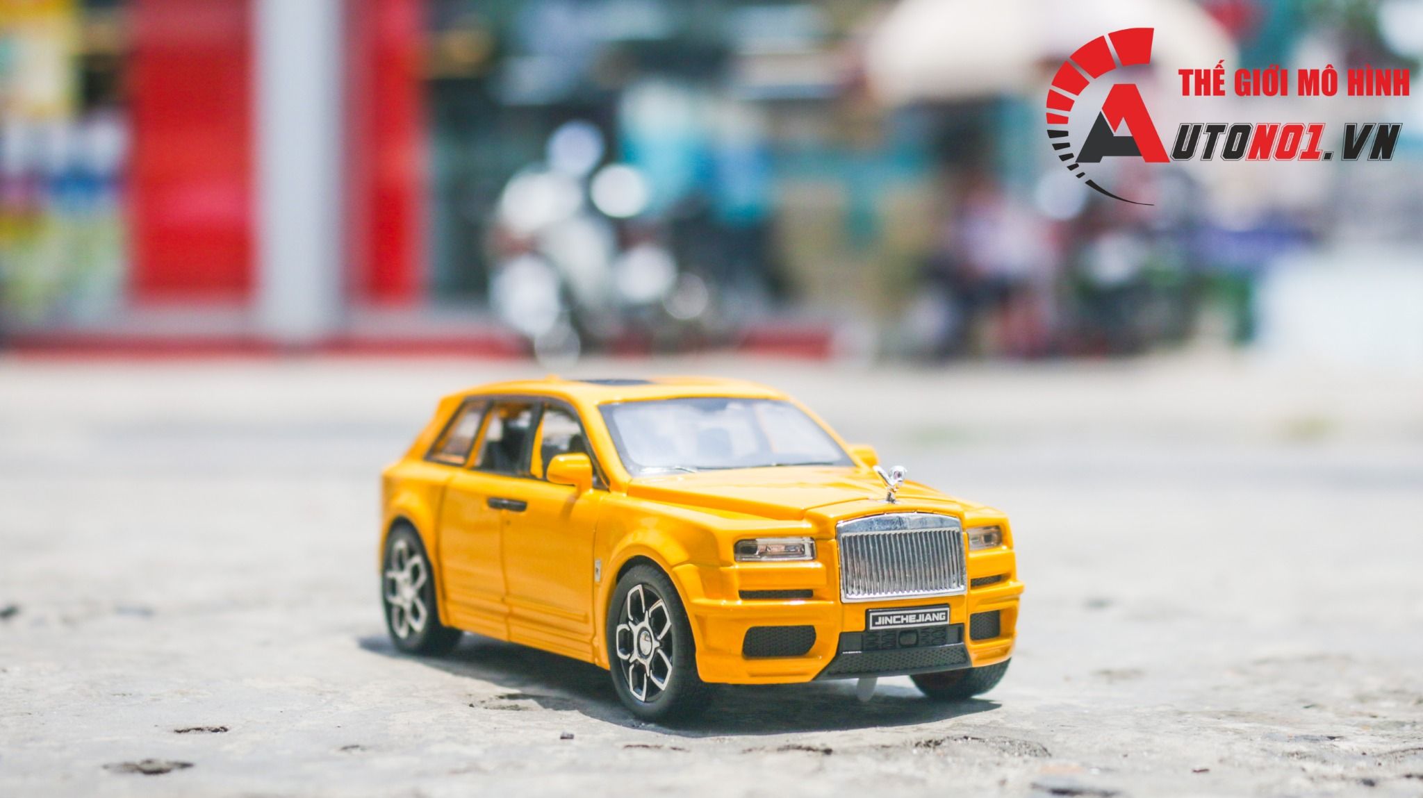 Mô hình xe Rolls Royce Cullinan full open, có đèn và âm thanh tỉ lệ 1:32 JincheJiang Model OT455