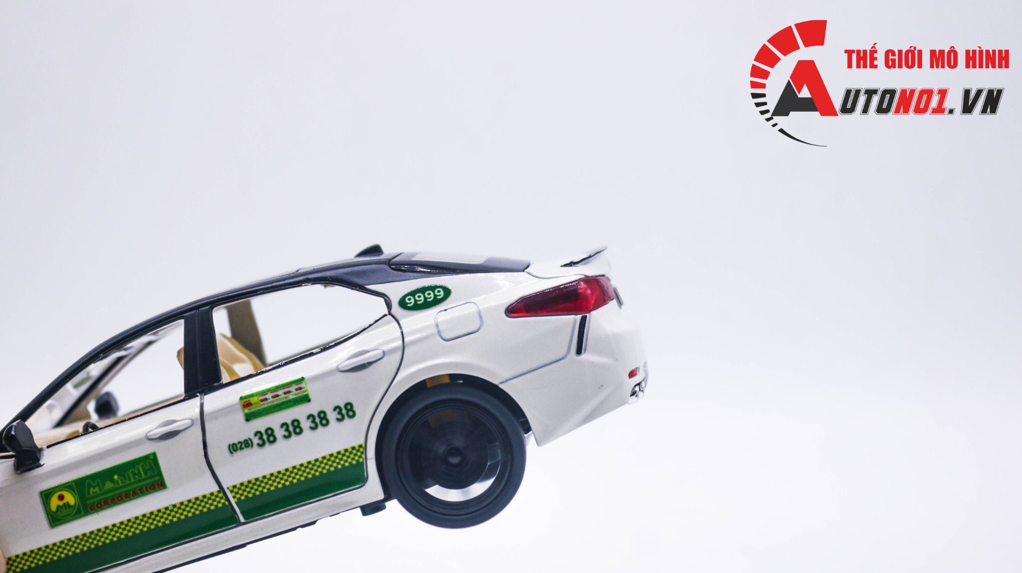 Mô hình xe độ dịch vụ Toyota Camry độ dịch vụ Taxi Mai Linh tỉ lệ 1:24 Chezhi Autono1 OT500