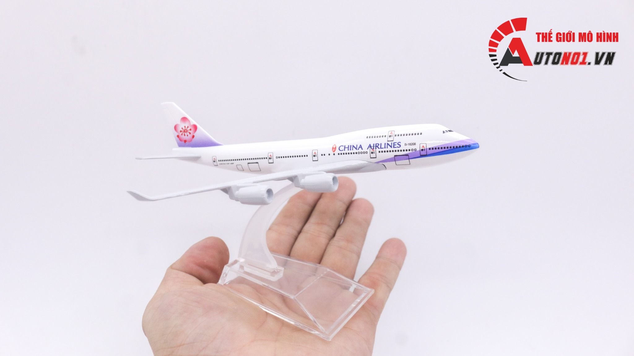 Mô hình máy bay China Airlines B-18208 Boeing B747 16cm MB16034