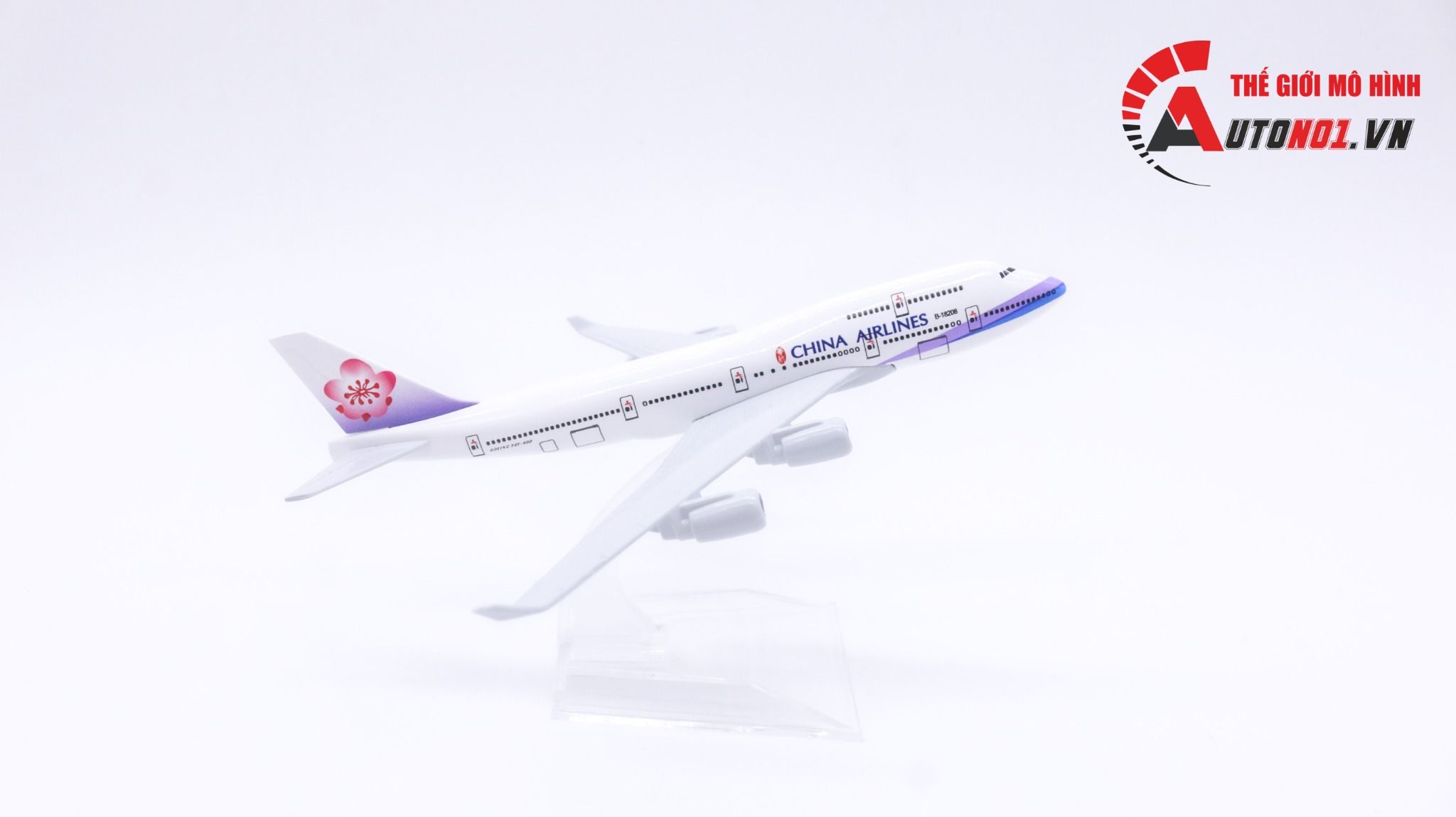 Mô hình máy bay China Airlines B-18208 Boeing B747 16cm MB16034
