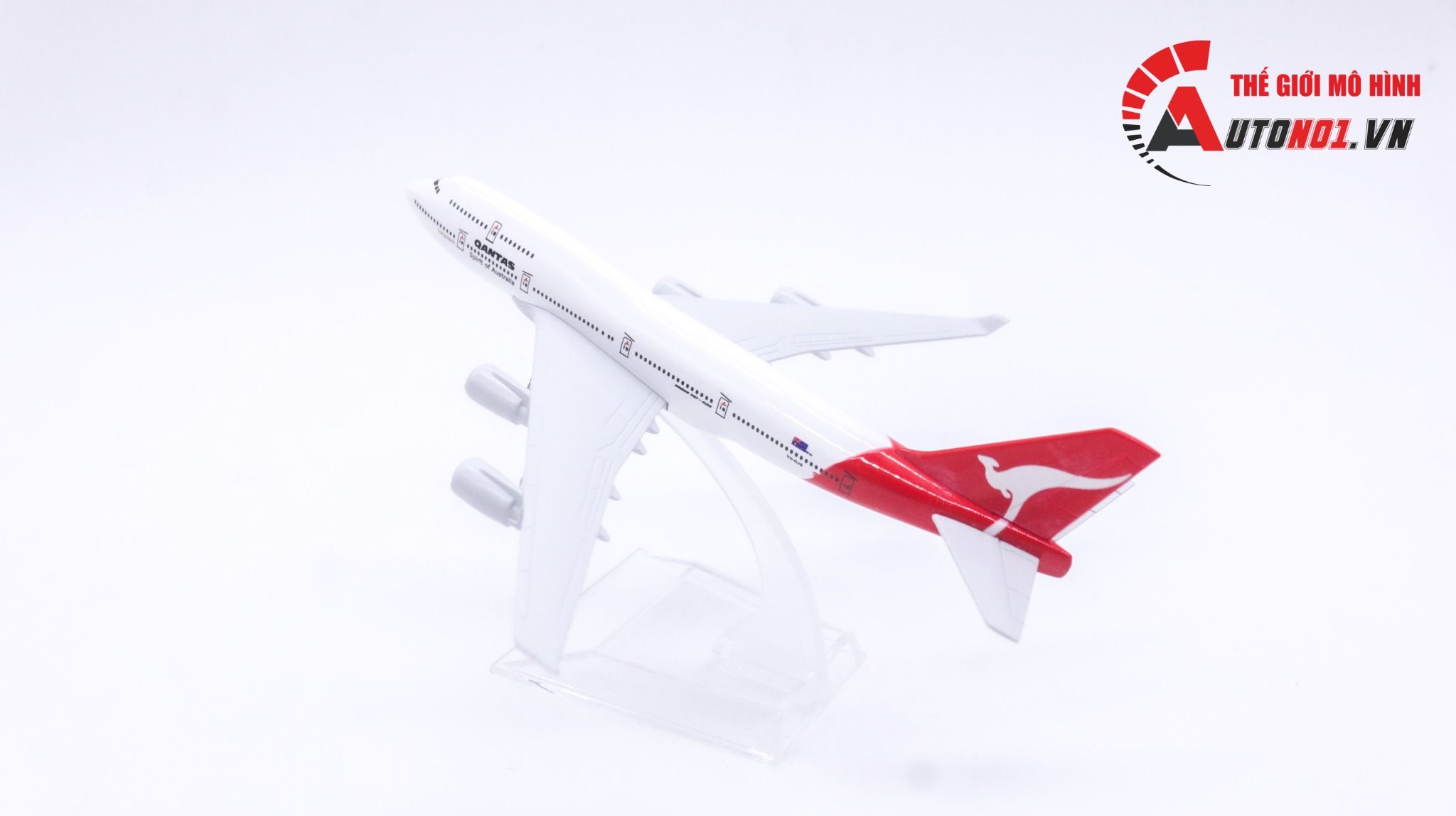 Mô hình máy bay Australia Qantas Boeing B747 16cm MB16003