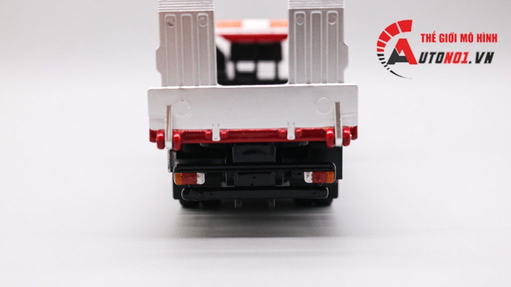 MÔ HÌNH XE TẢI CỨU HỘ VOLVO WRECKER TRUCK 1:50 DIECAST METAL 7917