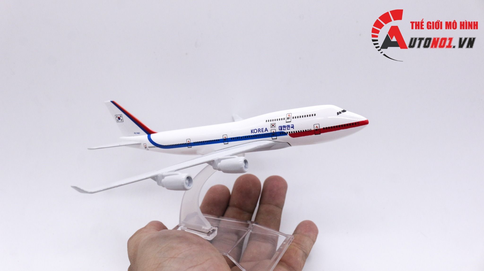 Mô hình máy bay chuyên cơ tổng thống Hàn Quốc Korean Air Boeing B747-400 16cm MB16005
