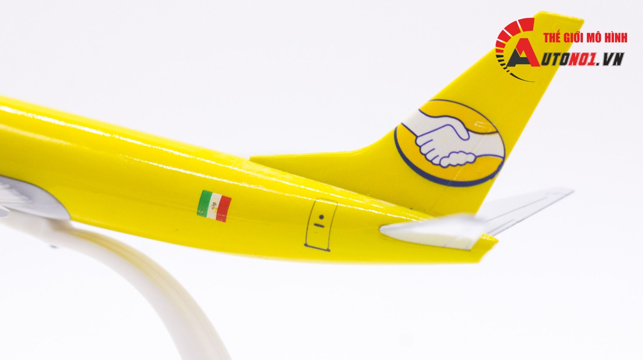 Mô hình máy bay USA Mercado Libre Boeing B737 có bánh xe 20cm MB20053