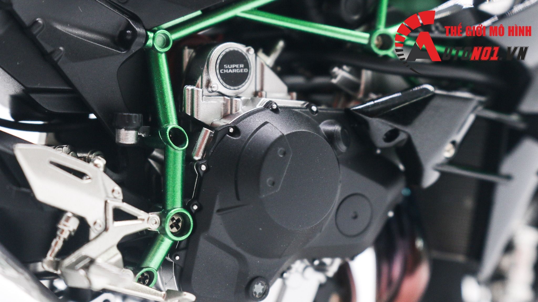 Mô hình xe cao cấp Kawasaki H2r 1:12 Tamiya D097C
