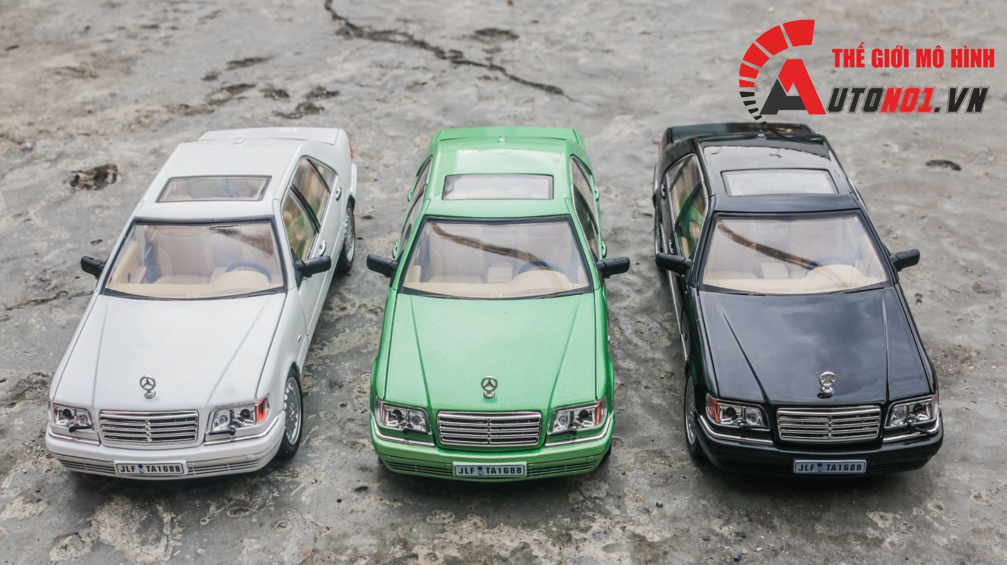 Mô hình xe cổ Mercedes-Benz W140 320SEL full open - full kính - đánh lái được - có đèn và âm thanh tỉ lệ 1:24 Jinlifang OT468