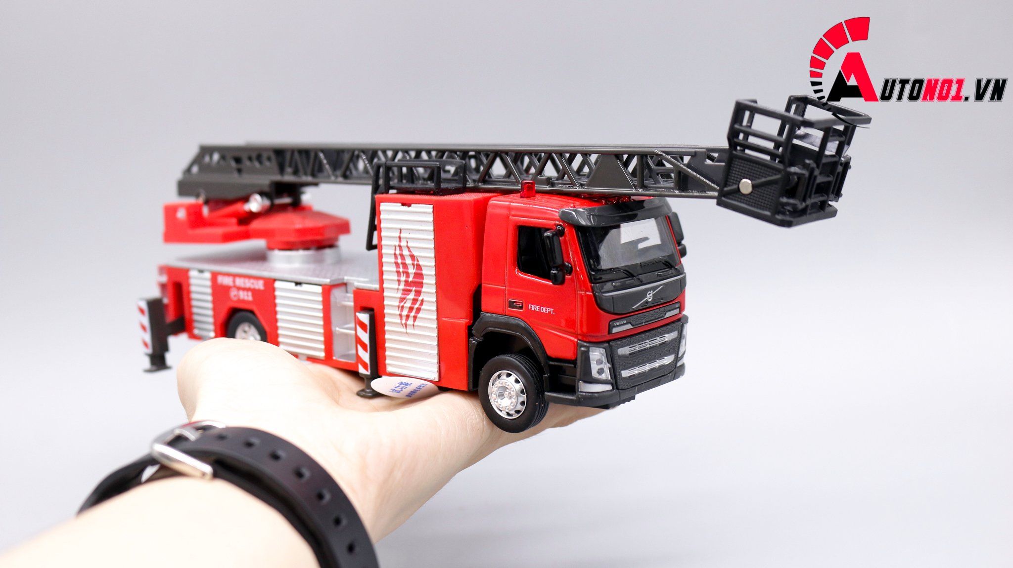  Mô hình xe cứu hỏa thang dài 1:50 caipo 7637 