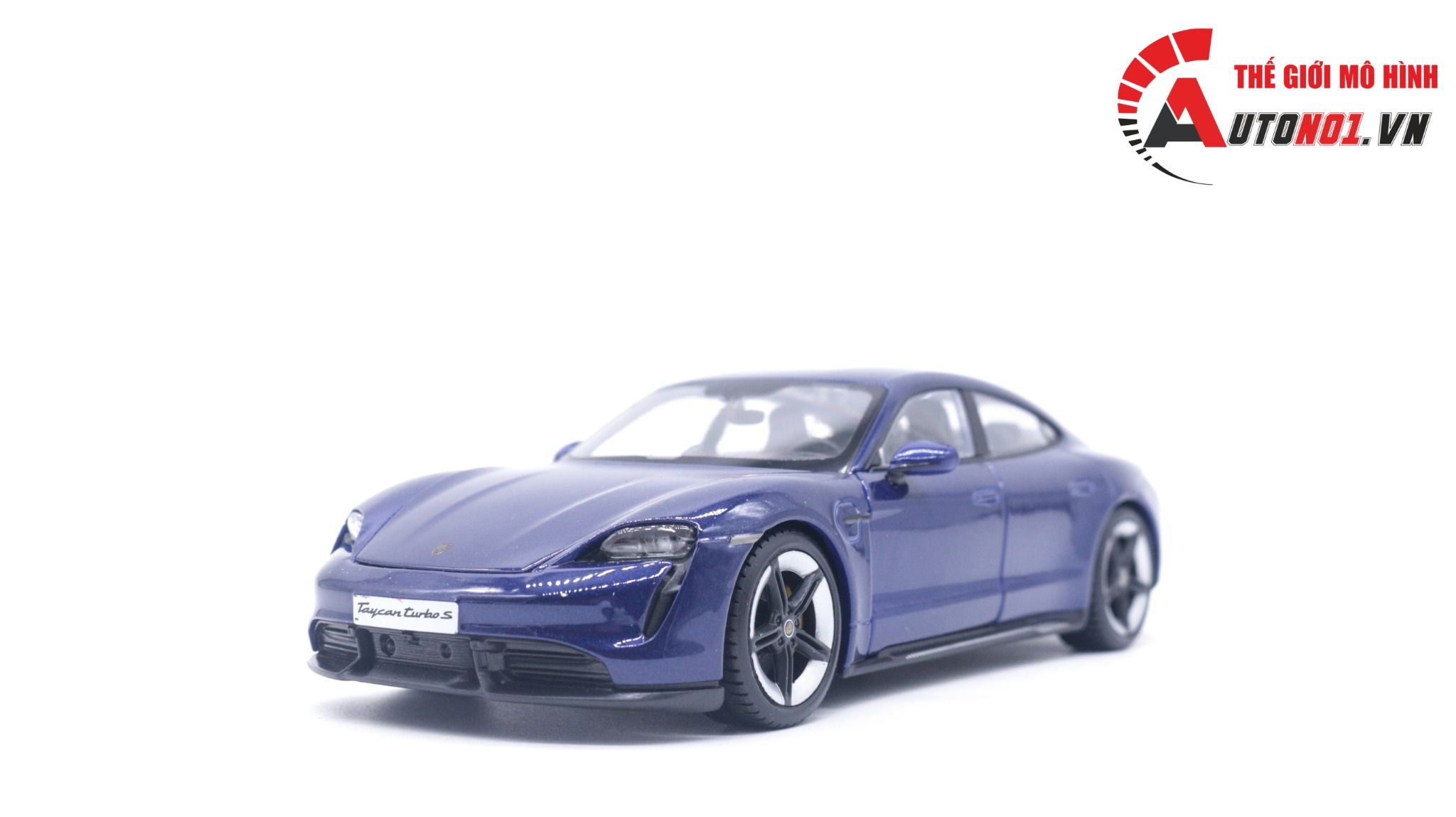 Mô hình xe Porsche Taycan Turbo S mở được 2 cửa, capo và cốp sau tỉ lệ 1:24 Bburago