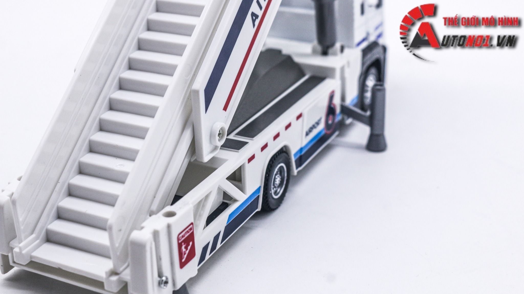 Mô hình xe thang trượt sân bay có âm thanh - đèn tỉ lệ 1:32 Ty model OT488