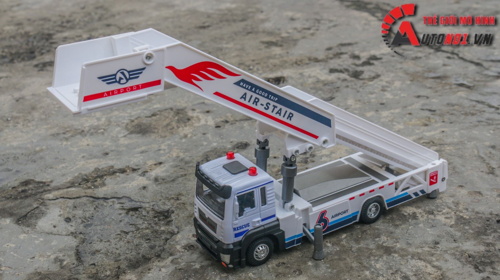 Mô hình xe thang trượt sân bay có âm thanh - đèn tỉ lệ 1:32 Ty model OT488