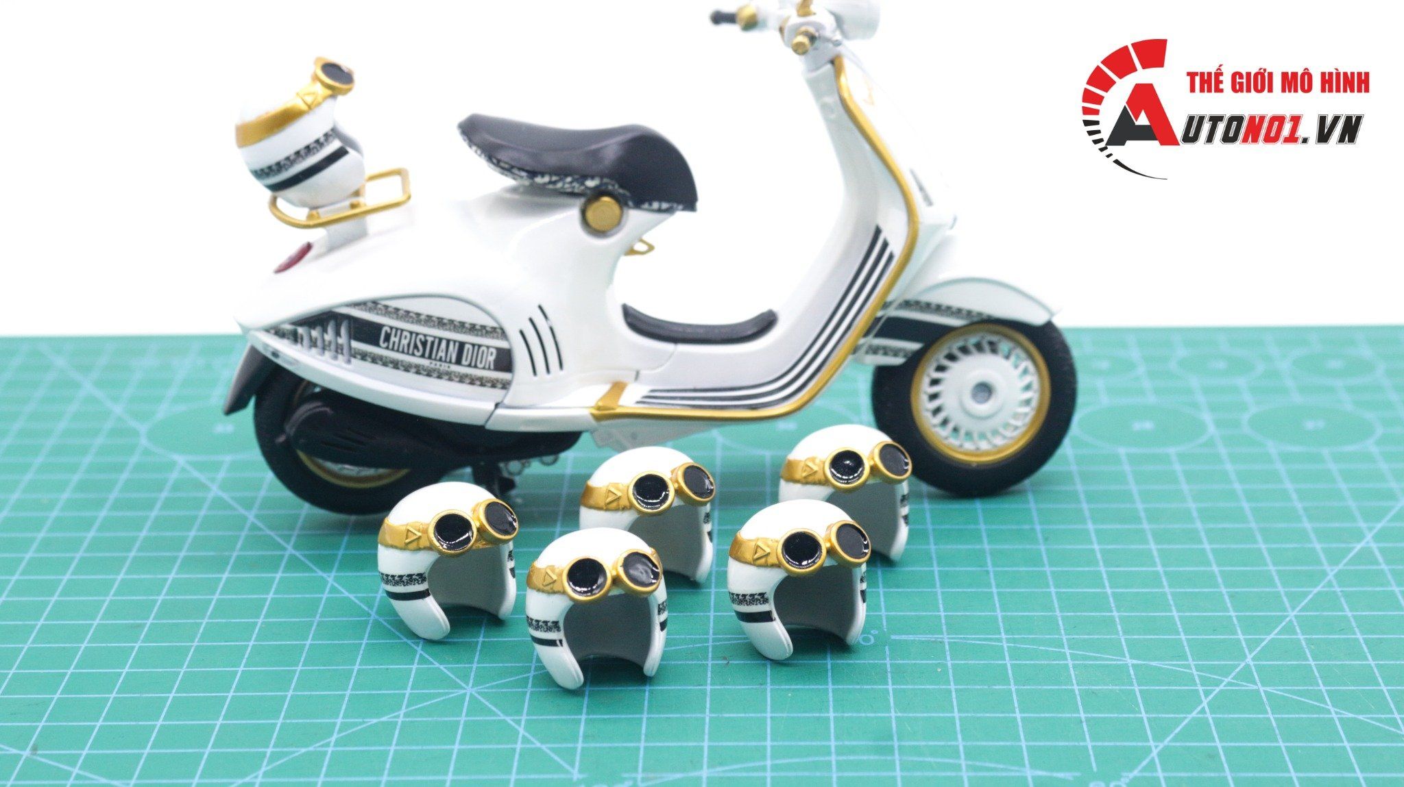 Nón mô hình 3/4 Dior tỉ lệ 1:12 Autono1 8093