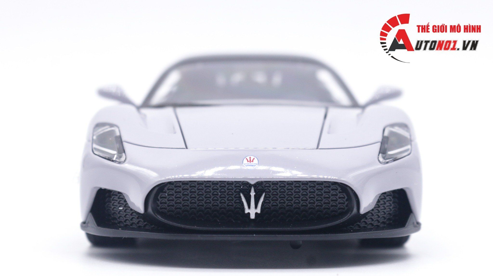  Mô hình xe Maserati Mc20 2023 full open, bánh xoay được tỉ lệ 1:24 Double Horse OT044 