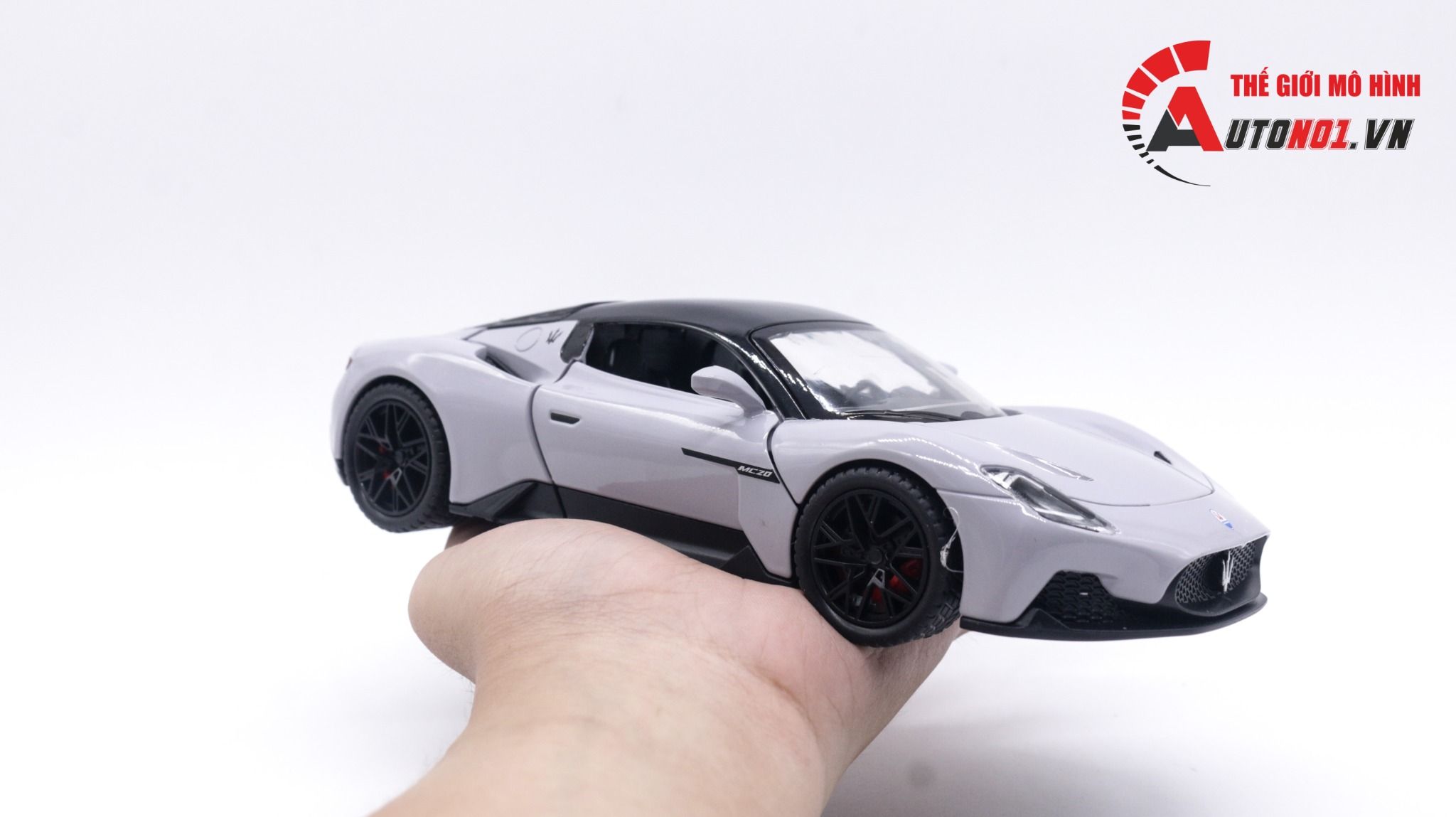  Mô hình xe Maserati Mc20 2023 full open, bánh xoay được tỉ lệ 1:24 Double Horse OT044 