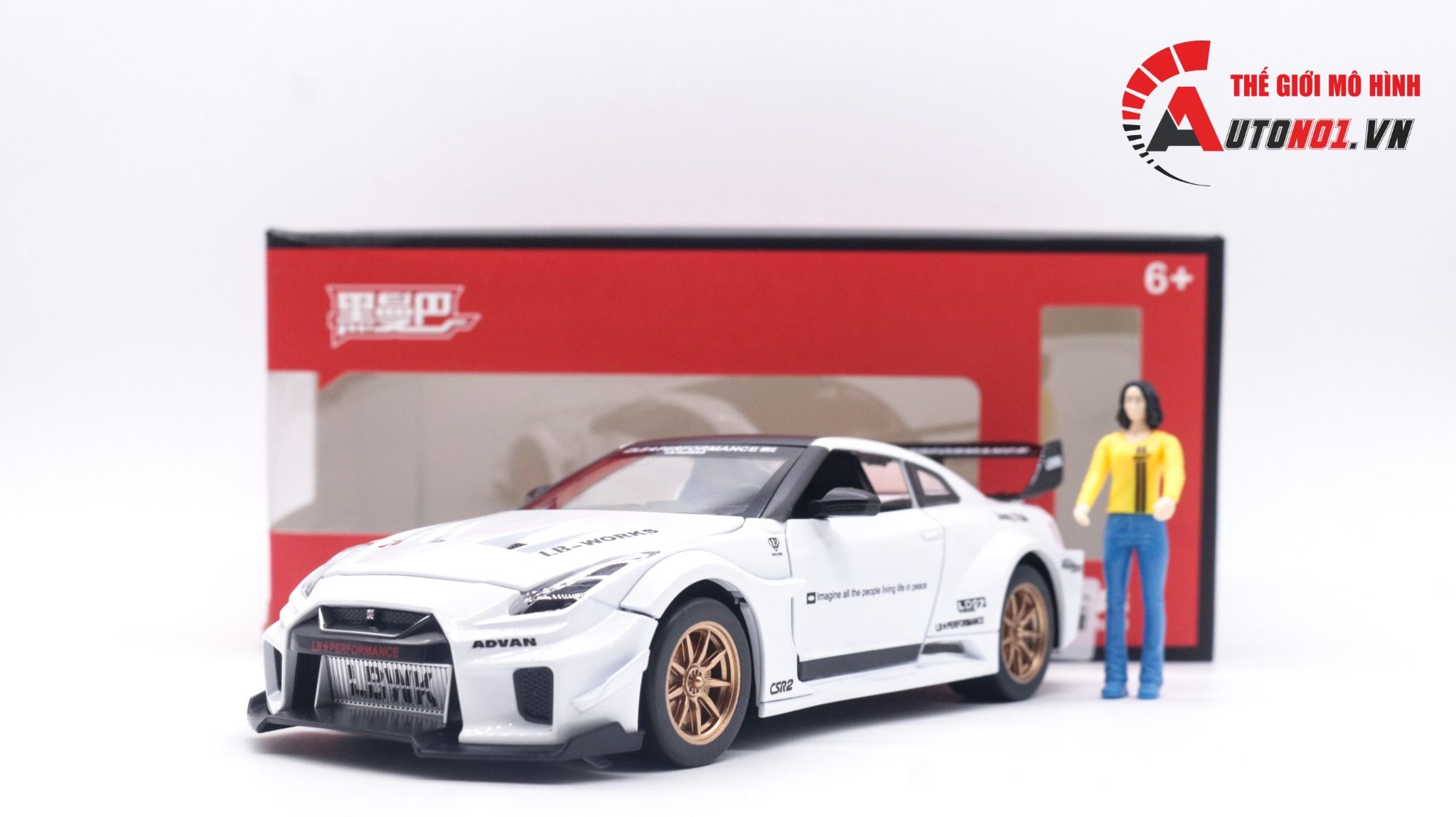 Mô hình xe Nissan GTR R35 CSR2 full open , có đèn , âm thanh 1:24 Alloy OT054