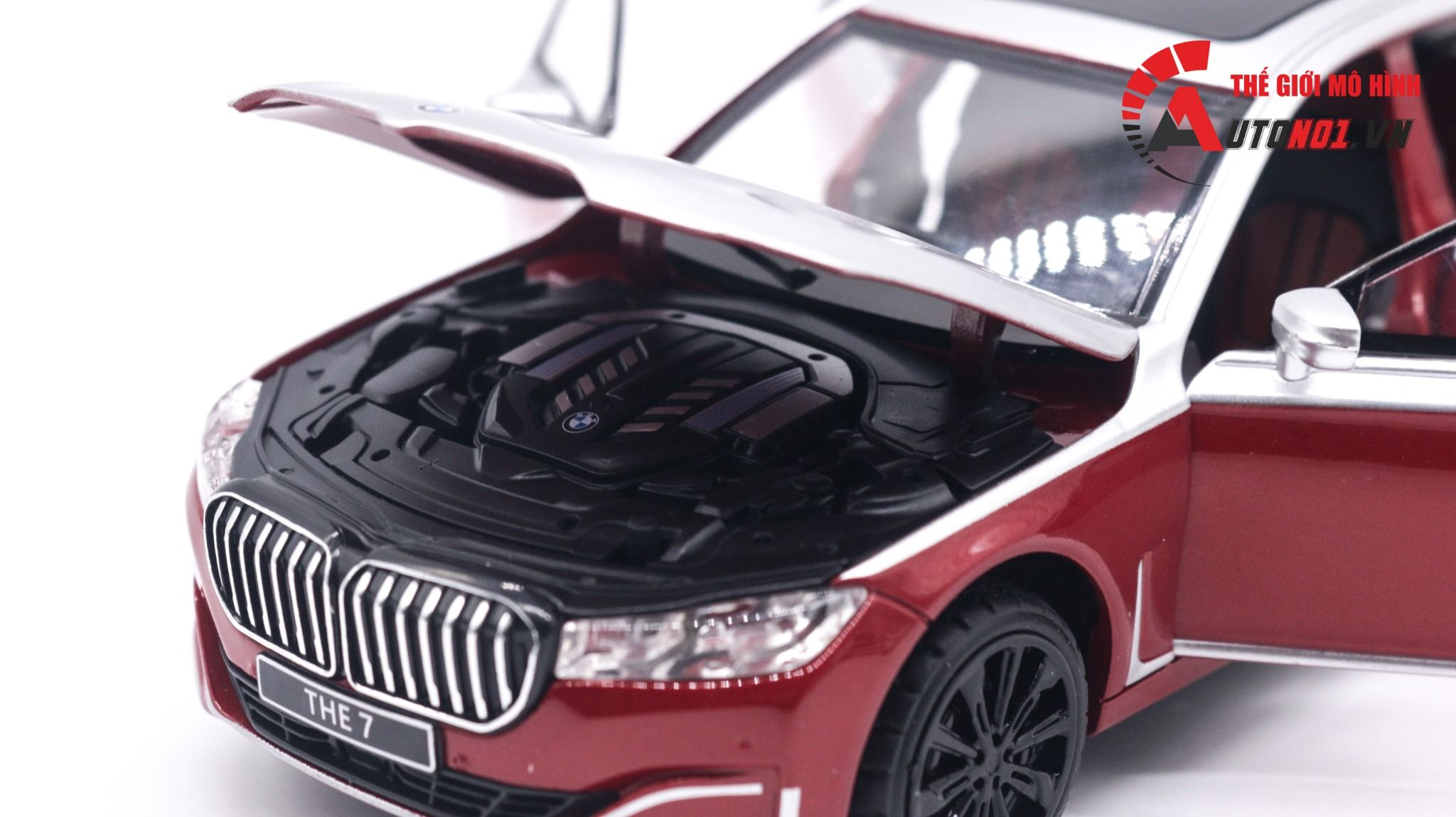Mô hình xe BMW 760LI full kính full open tỉ lệ 1:24 Chimei model OT034