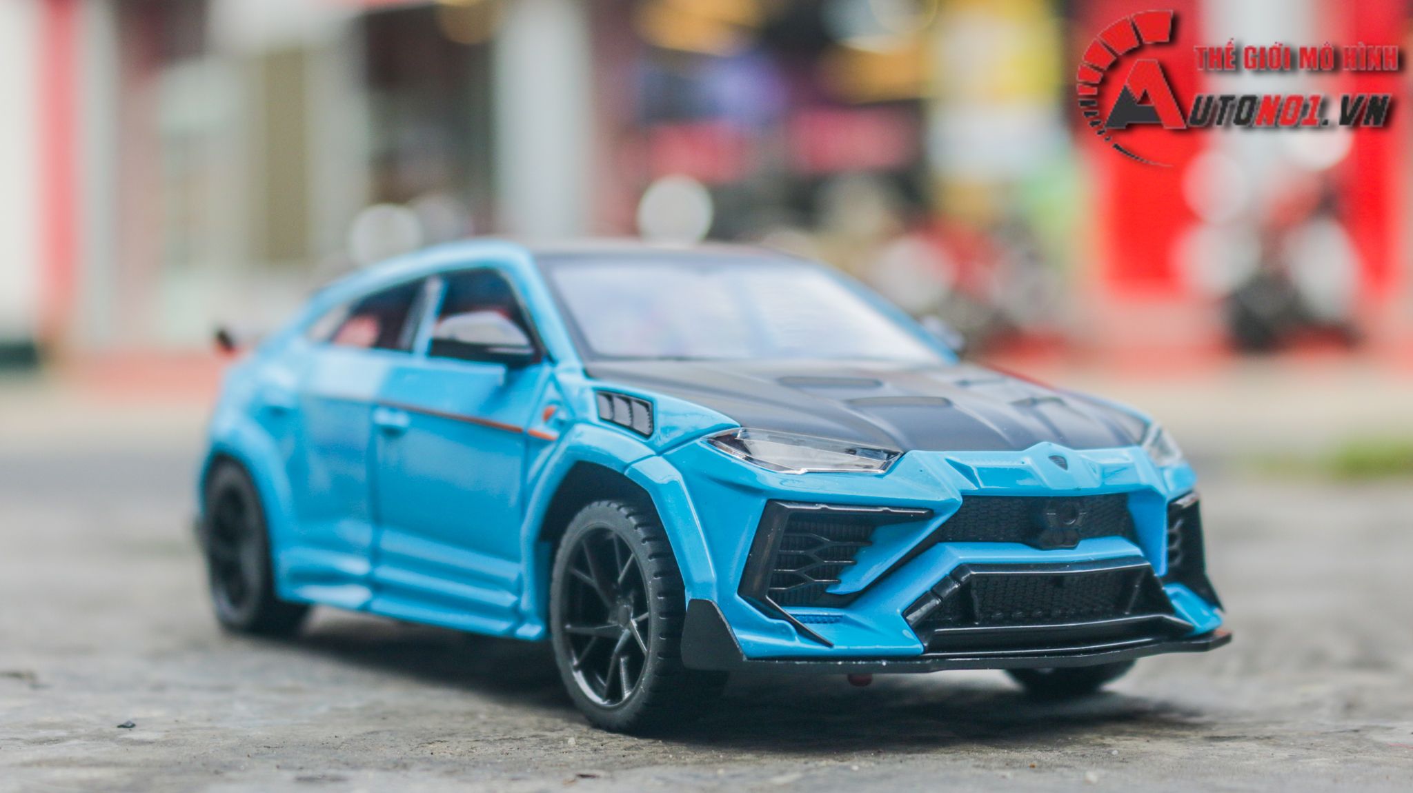 Mô hình xe Lamborghini Urus full open-có đèn-âm thanh tỉ lệ 1:24 Alloy Model OT518