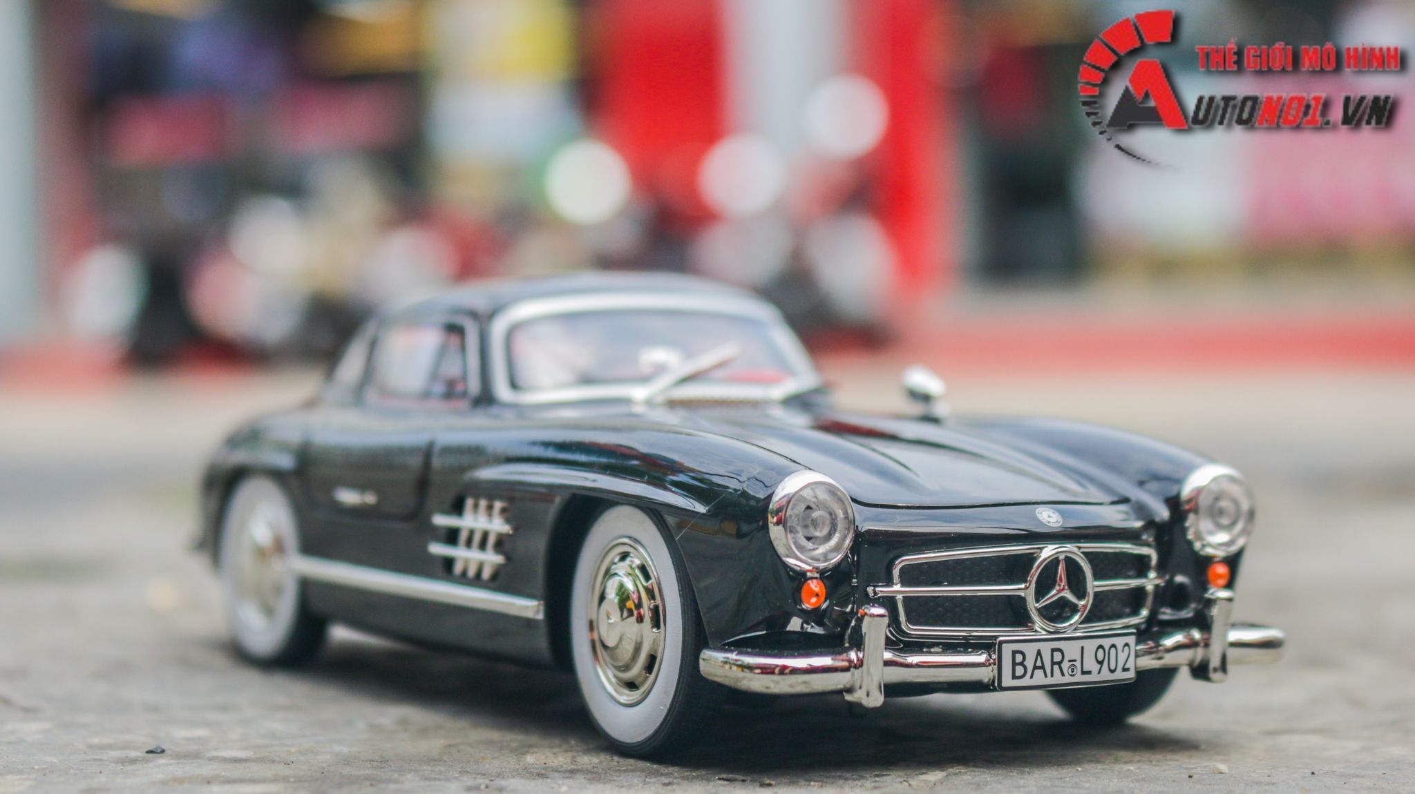 Mô hình xe Mercedes-Benz 300SL full open có đèn có âm thanh đánh lái được tỉ lệ 1:24 Chezhi OT513