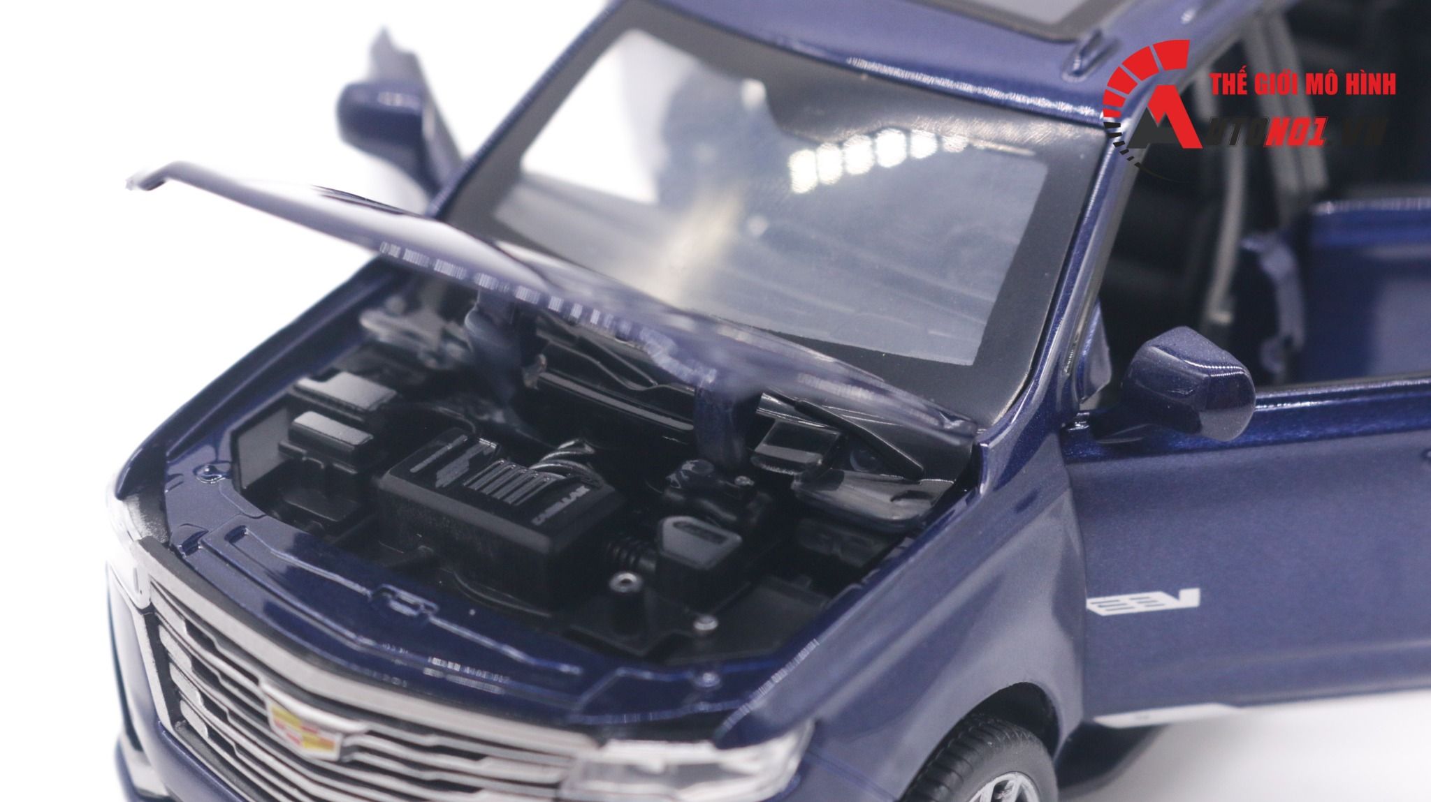 Mô hình xe ô tô Cadillac Escalade tỉ lệ 1:32 Alloy model OT052