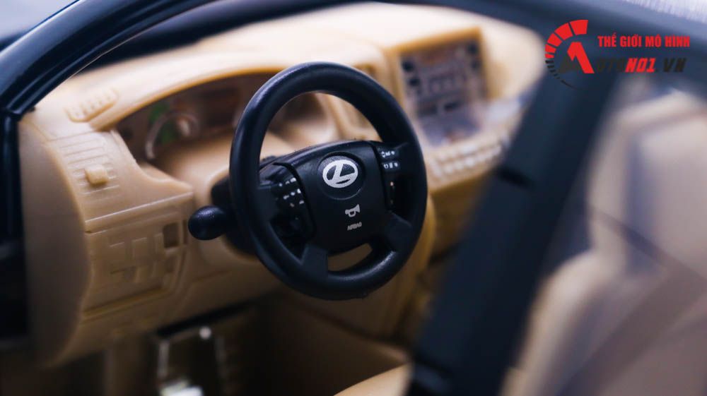 Mô hình xe Lexus LX570 1:18 Weitug 8084