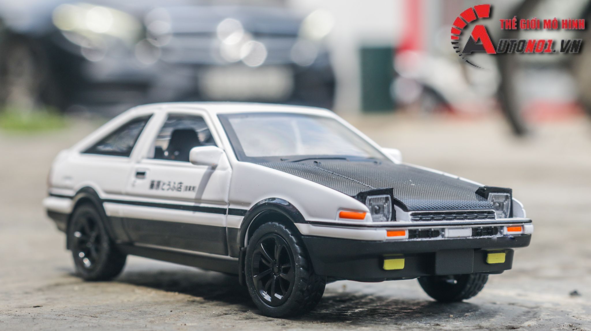 Mô hình xe ô tô Toyota AE86 có đế mở 2 cửa - có đèn - âm thanh tỉ lệ 1:36 Jiaye Model OT519