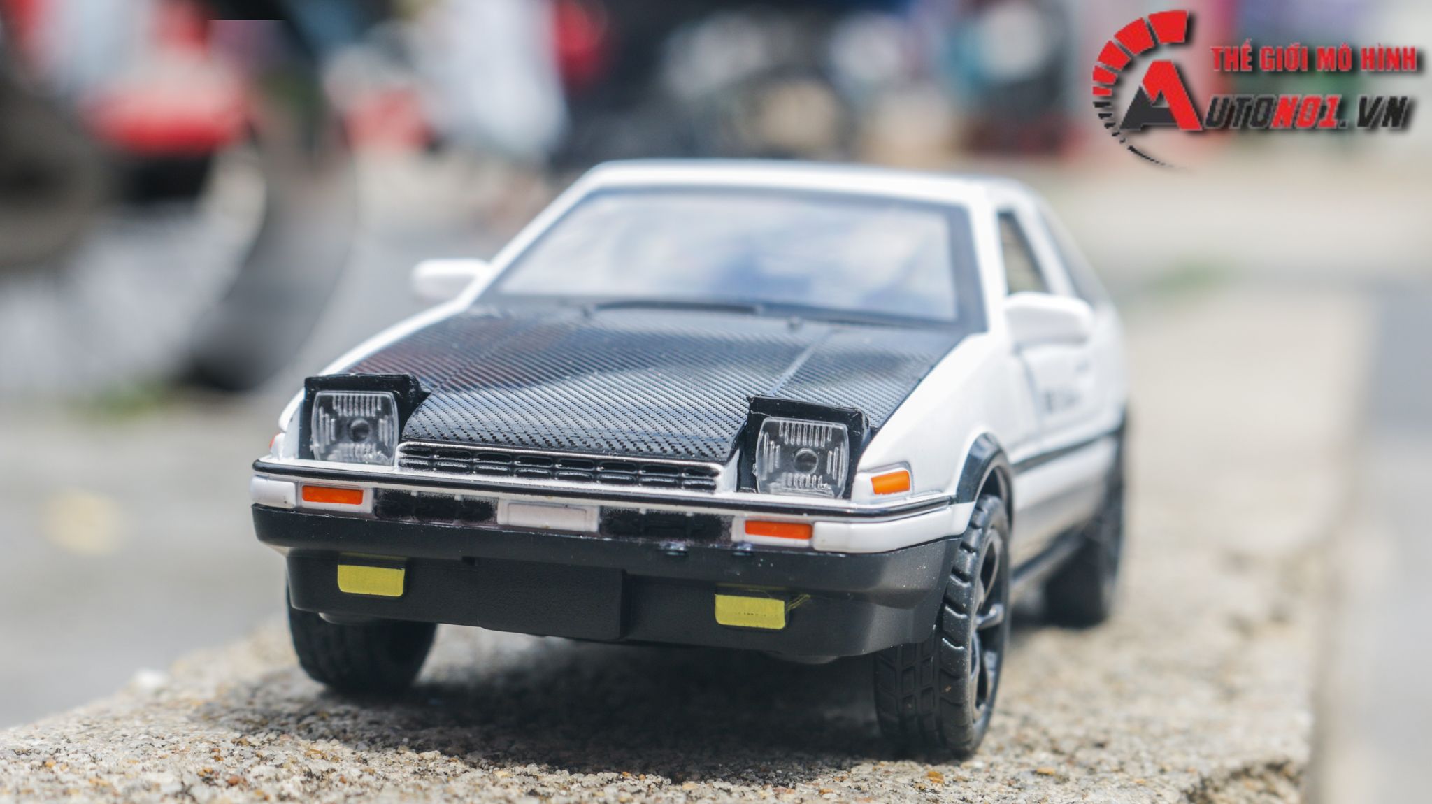 Mô hình xe ô tô Toyota AE86 có đế mở 2 cửa - có đèn - âm thanh tỉ lệ 1:36 Jiaye Model OT519