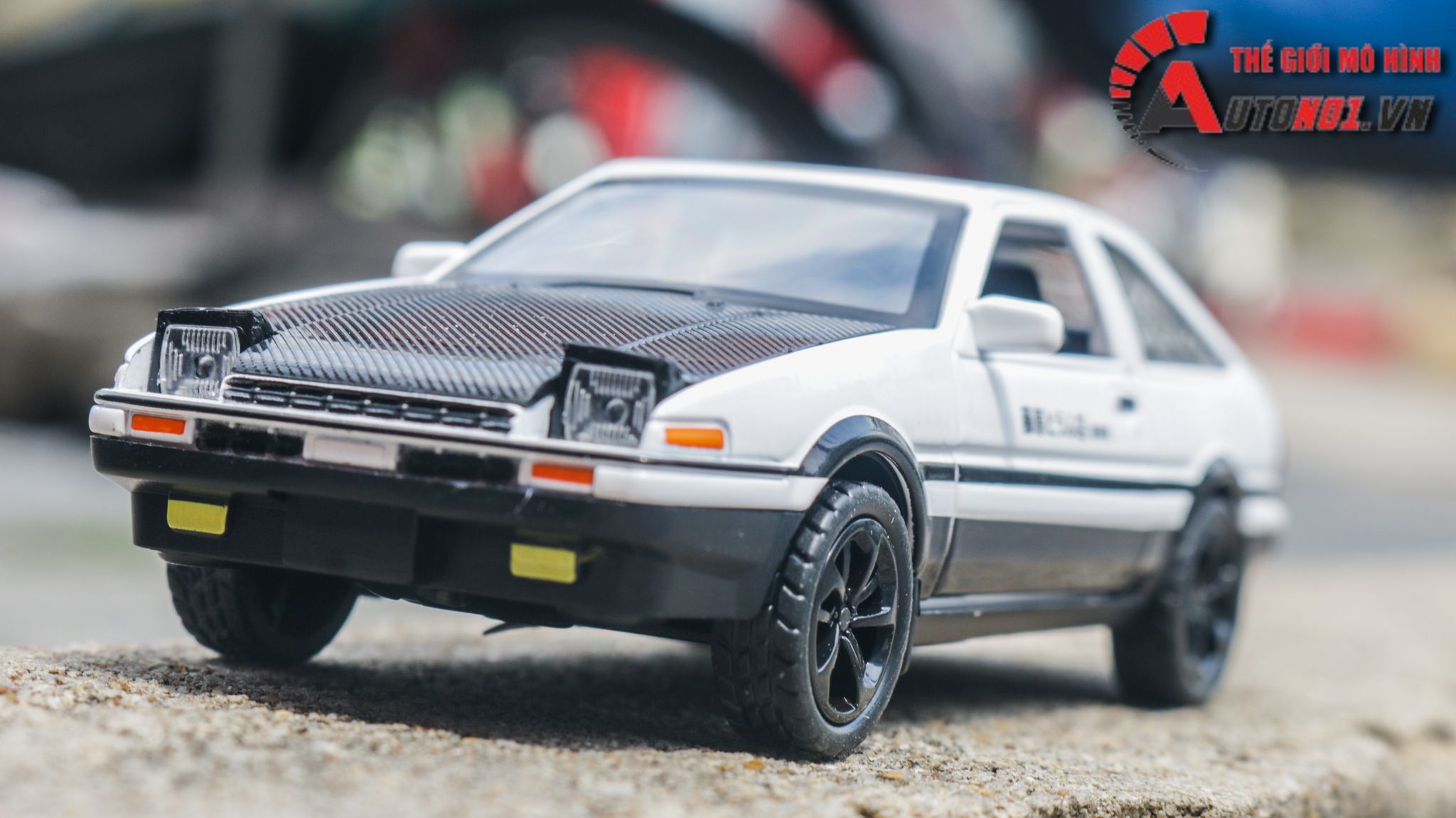 Mô hình xe ô tô Toyota AE86 có đế mở 2 cửa - có đèn - âm thanh tỉ lệ 1:36 Jiaye Model OT519