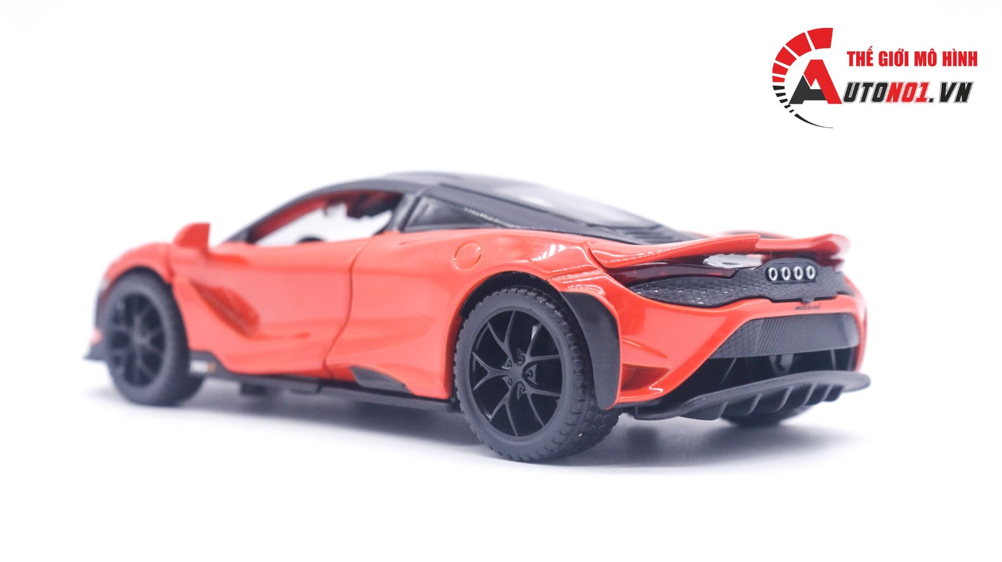 Mô hình xe ô tô Mclaren 765lt kèm hộp mica tỉ lệ 1:32 Alloy model OT051