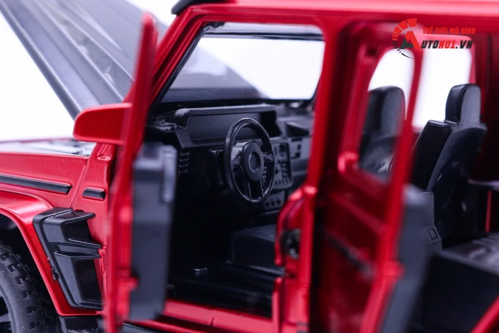 Mô hình xe Mercedes-benz Brabus G700 tỉ lệ 1:32 JIiaye model VB32523 OT602