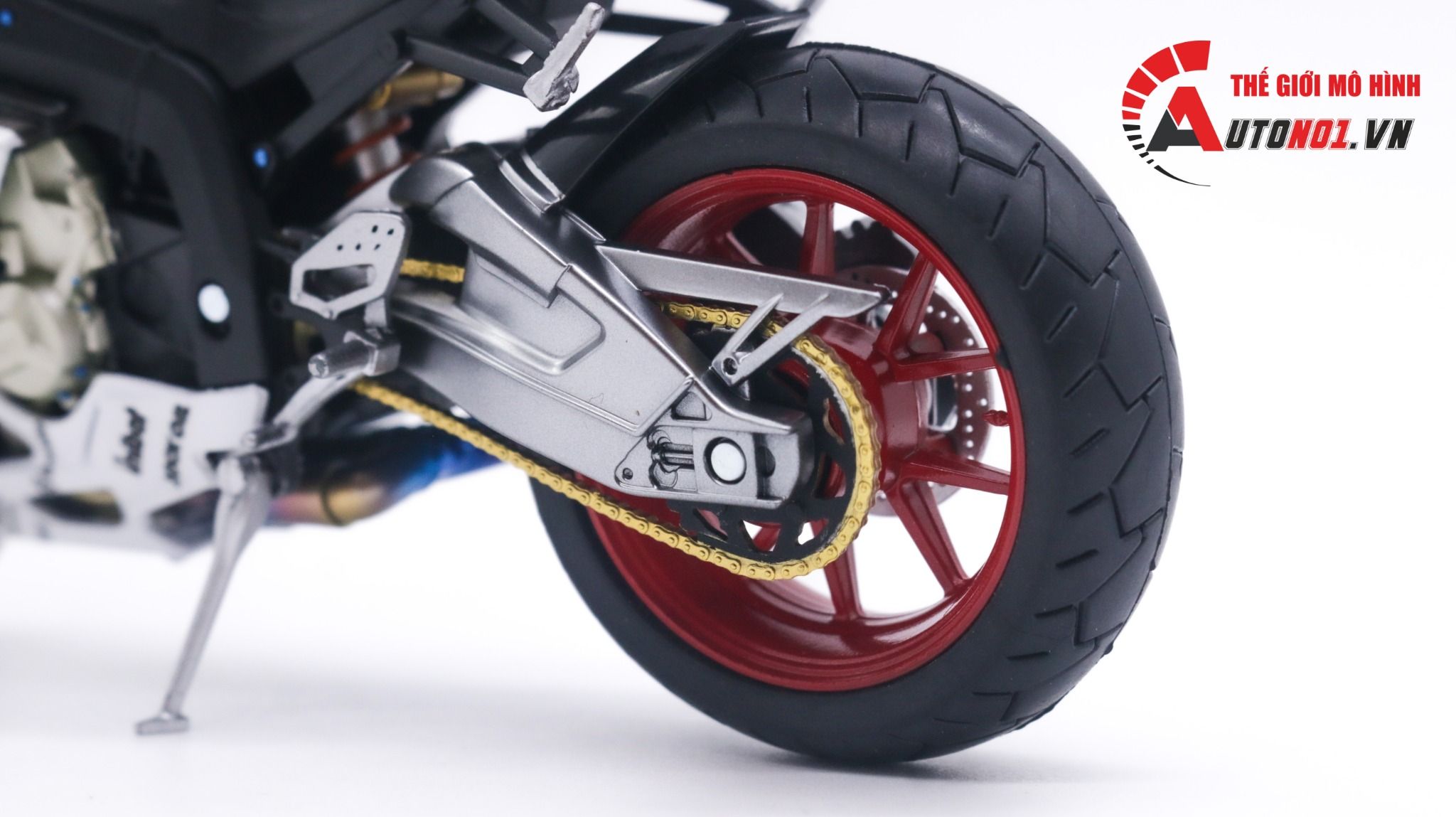 Mô hình xe độ BMW S1000RR white độ pô, độ mâm 1:12 Autono1 Joycity D022J