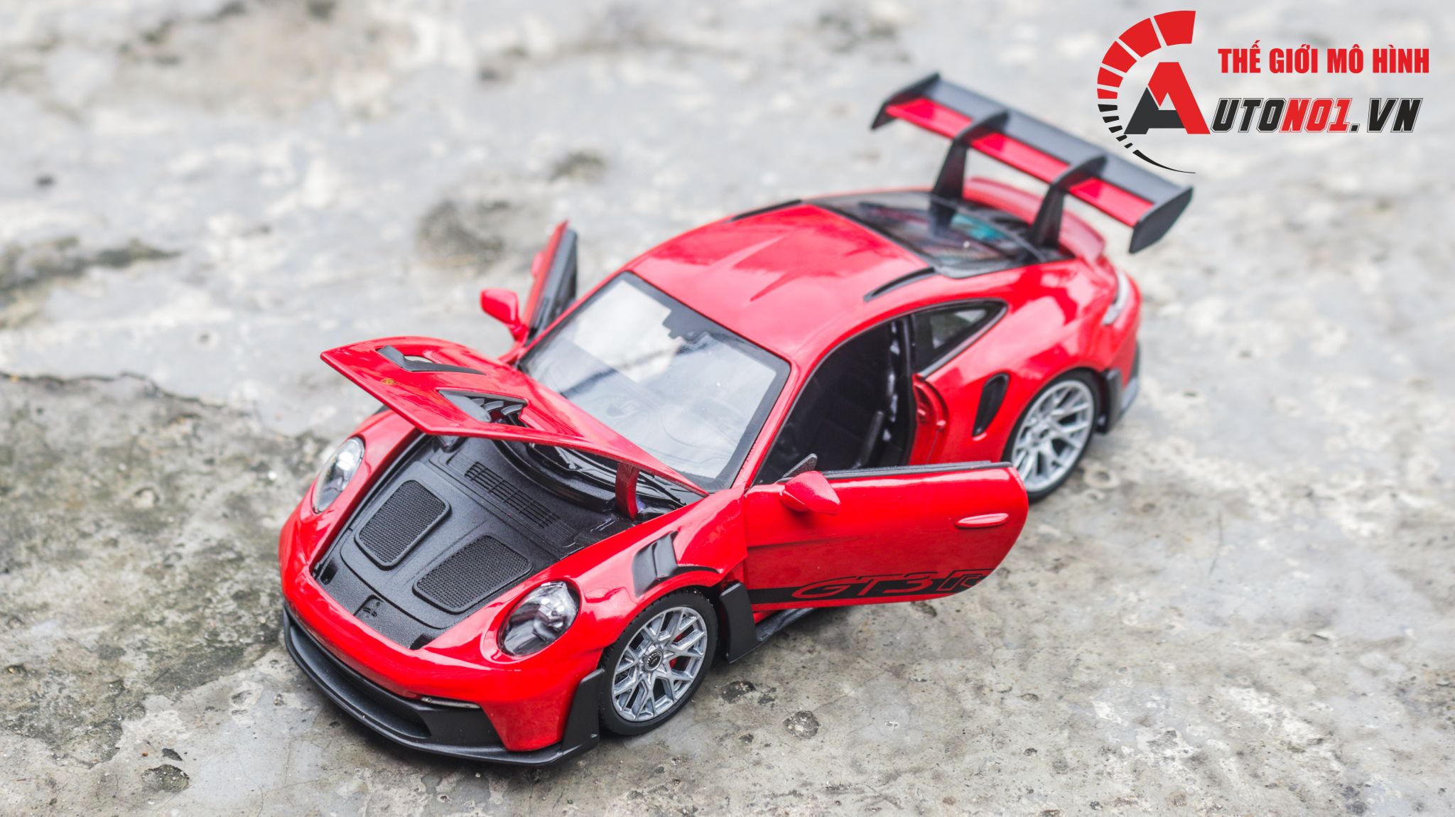 Mô hình xe Porsche 911 (992) GT3 RS tỉ lệ 1:24 Welly OT456