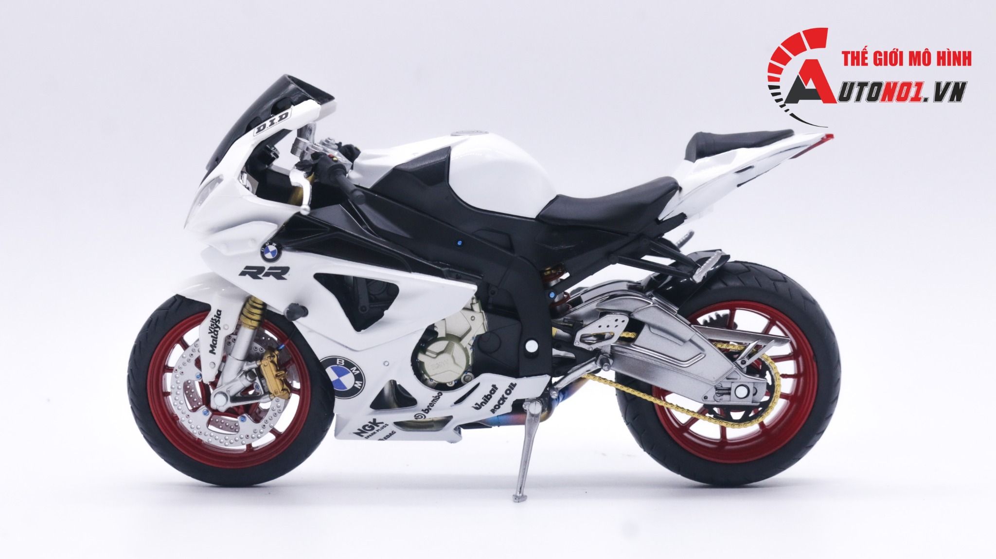 Mô hình xe độ BMW S1000RR white độ pô, độ mâm 1:12 Autono1 Joycity D022J
