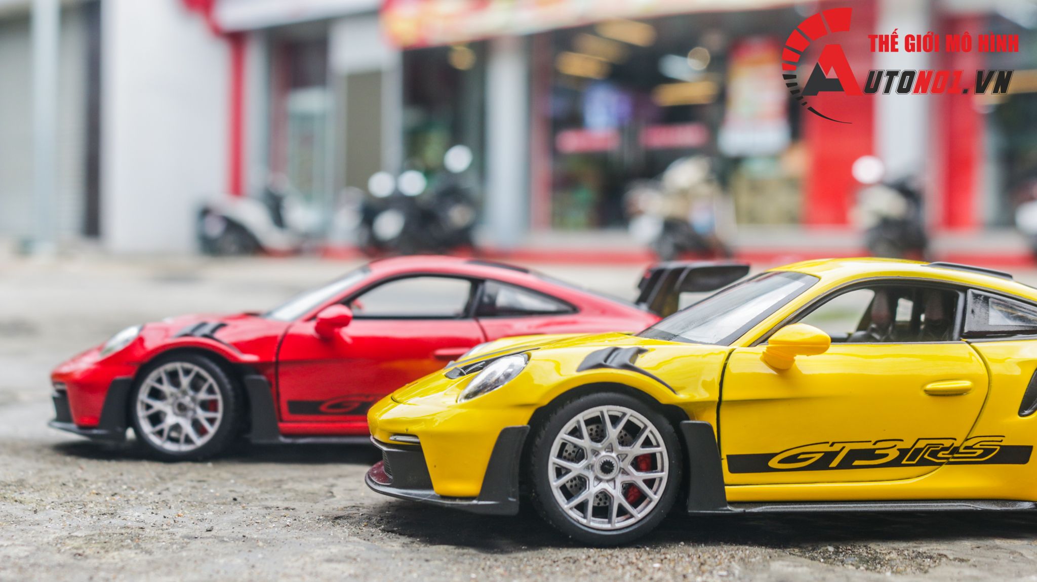 Mô hình xe Porsche 911 (992) GT3 RS tỉ lệ 1:24 Welly OT456