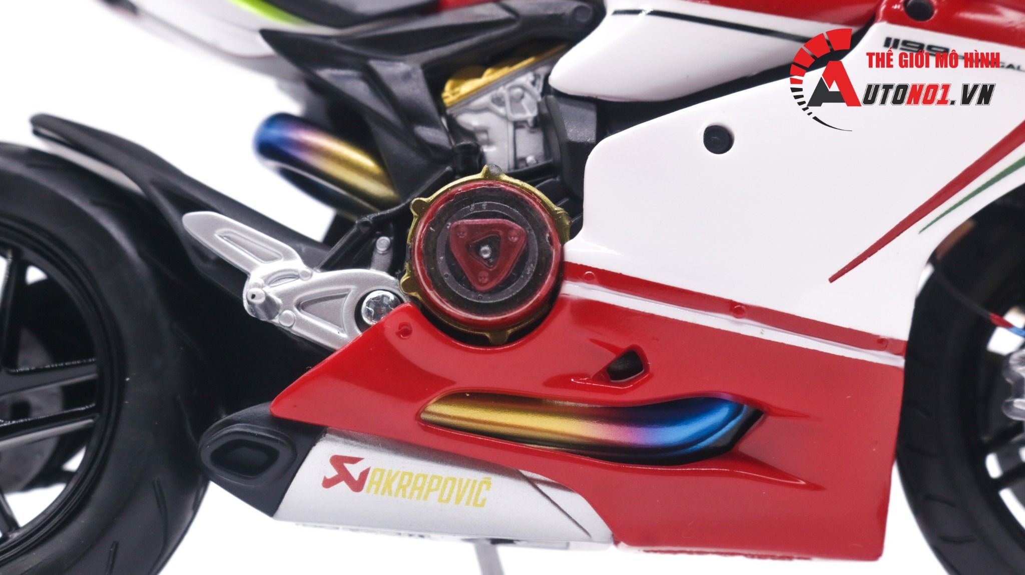 Mô hình siêu Xe Ducati 1199 tricolor độ nồi khô 1:12 Autono1 Maisto D221M