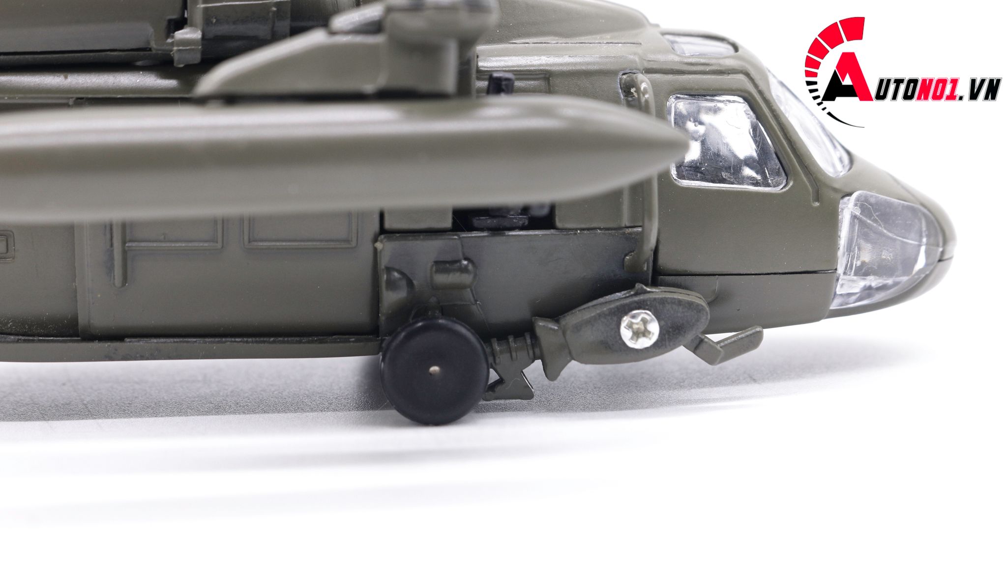 Mô hình máy bay trực thăng quân sự 1:64 huayi alloy 7645
