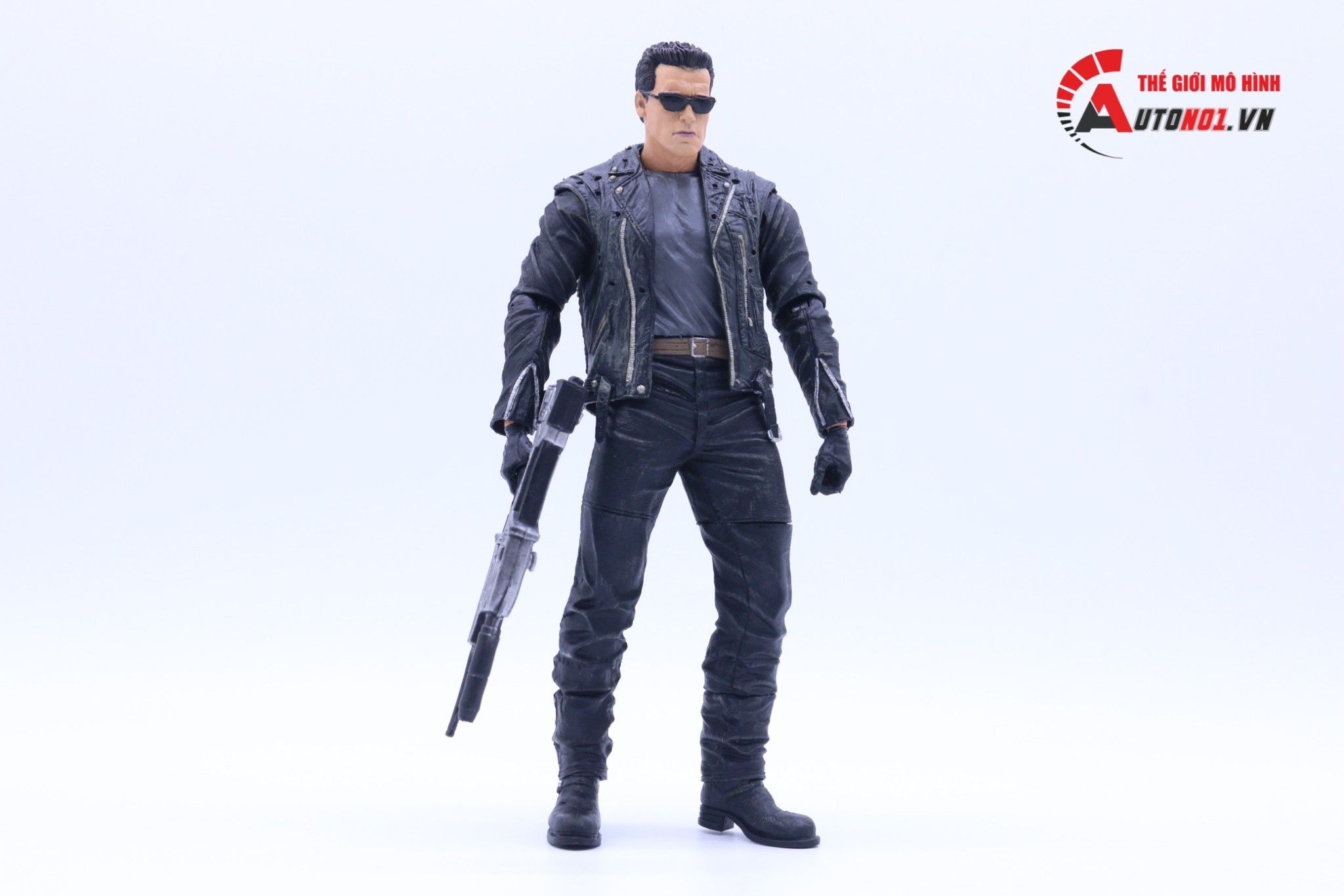  Mô hình nhân vật Terminator T-800 Battle Across Time 17cm Real Toys FG178 