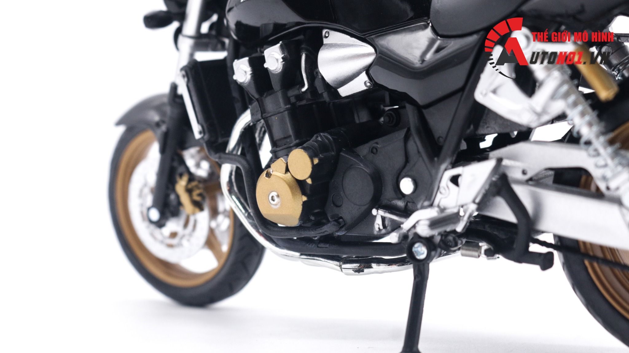 Mô hình xe Honda CB1300SF 1:12 Joycity/Automaxx 8154