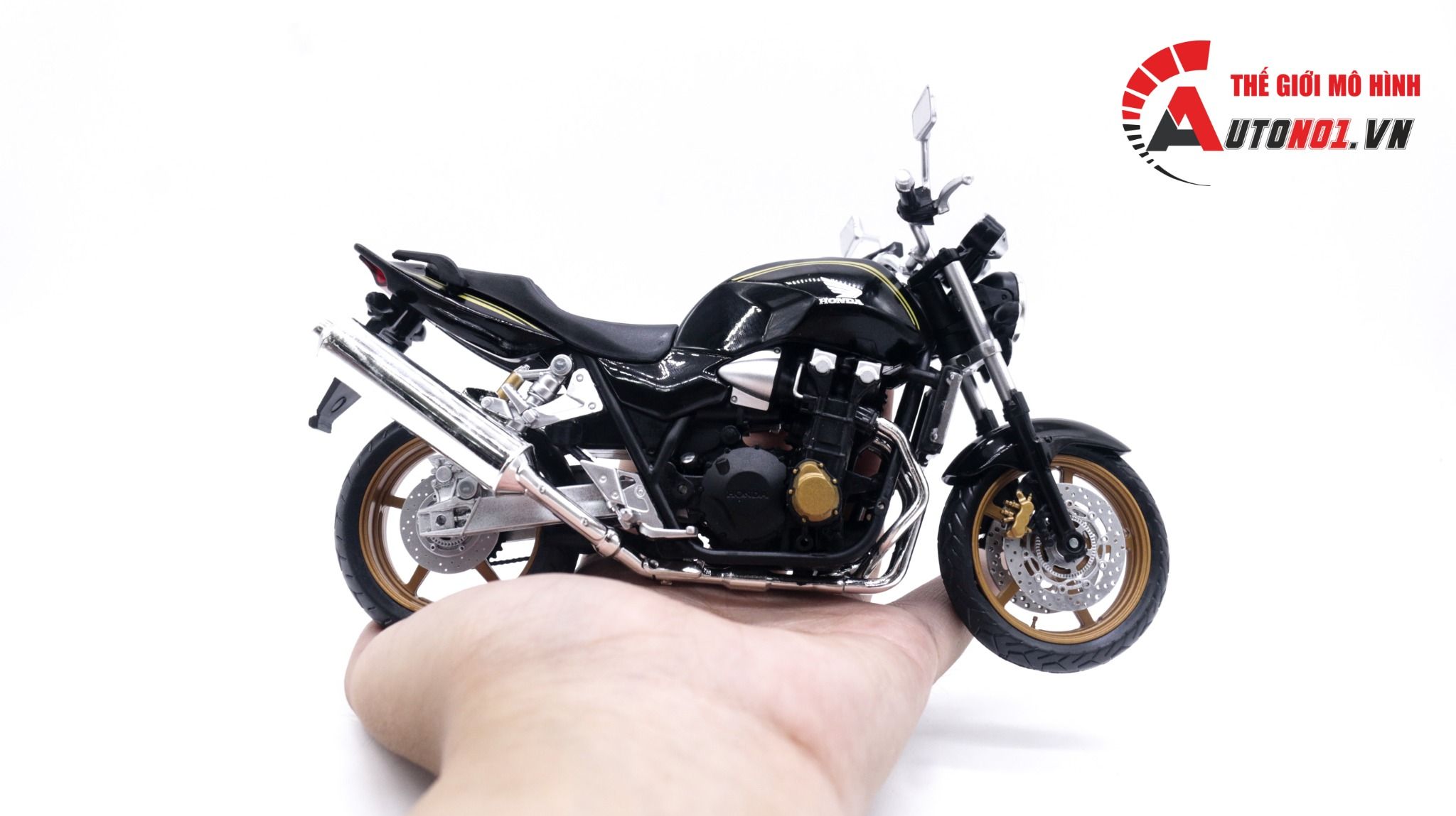 Mô hình xe Honda CB1300SF 1:12 Joycity/Automaxx 8154
