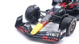  Mô hình xe đua F1 Oracle Red Bull racing 2022 RB18 hộp mica có figure 1:24 Bburago OT061 