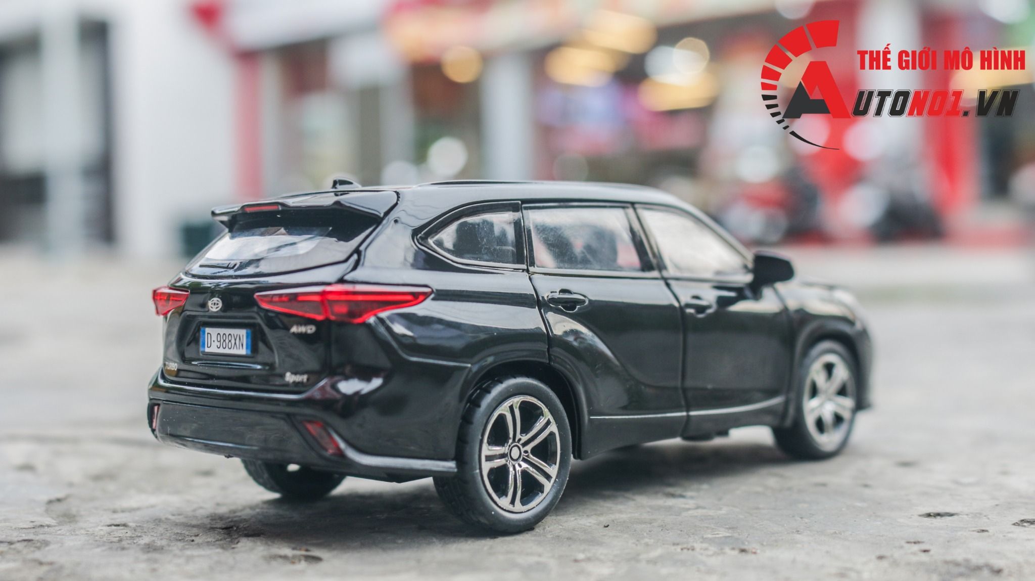 Mô hình xe Toyota Highlander full open tỉ lệ 1:32 Jiaye Model OT564