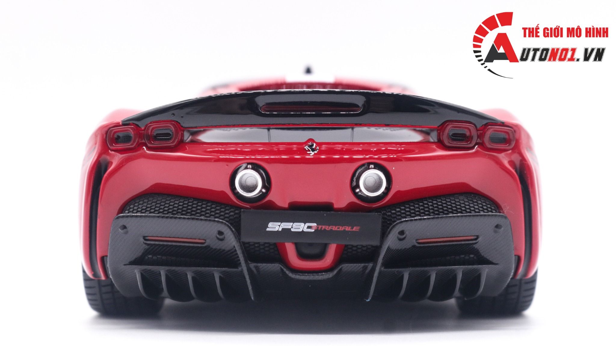 Mô hình xe Ferrari Sf90 Stradale Assetto Fiorano 1:18 Bburago 8129