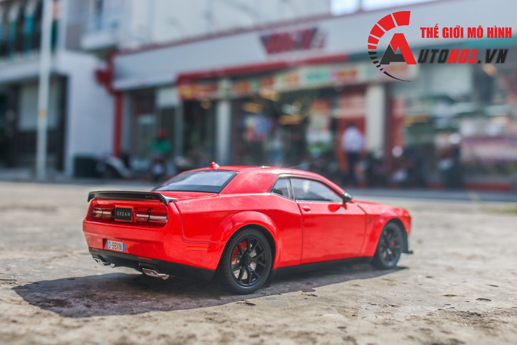 Mô hình xe Dodge Challenger SRT full open - có đèn - âm thanh tỉ lệ 1:24 Chezhi OT528