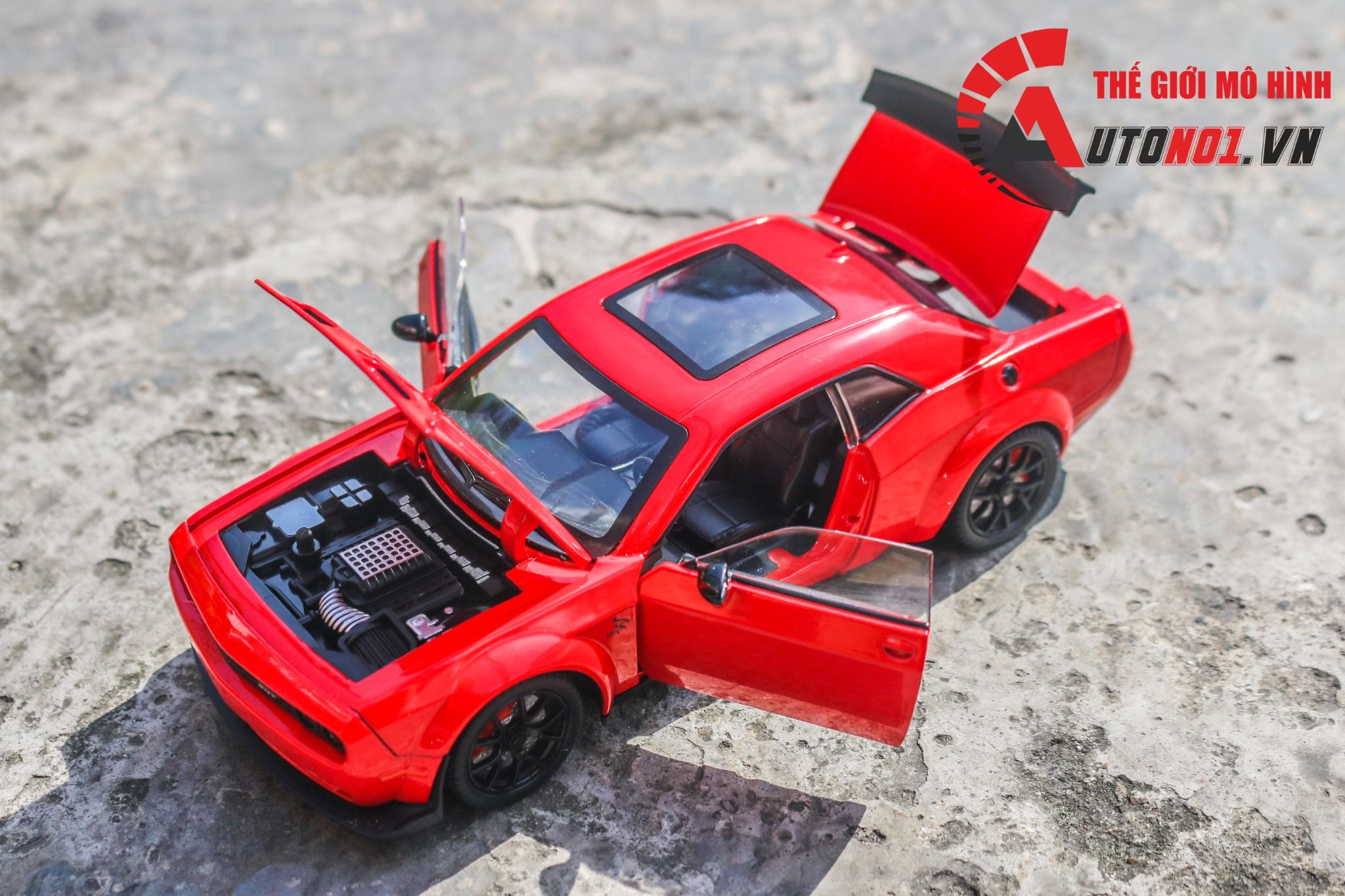 Mô hình xe Dodge Challenger SRT full open - có đèn - âm thanh tỉ lệ 1:24 Chezhi OT528