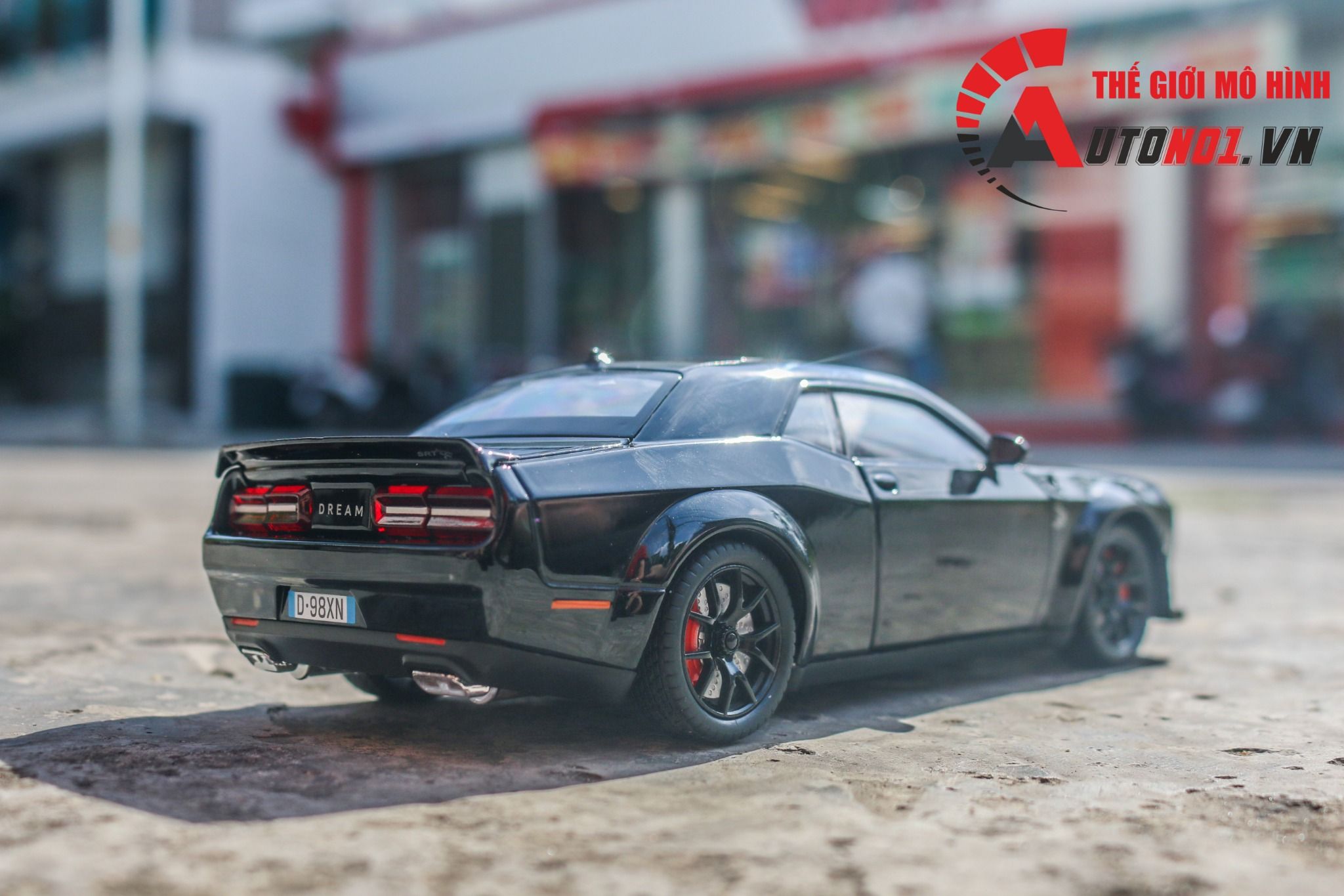 Mô hình xe Dodge Challenger SRT full open - có đèn - âm thanh tỉ lệ 1:24 Chezhi OT528