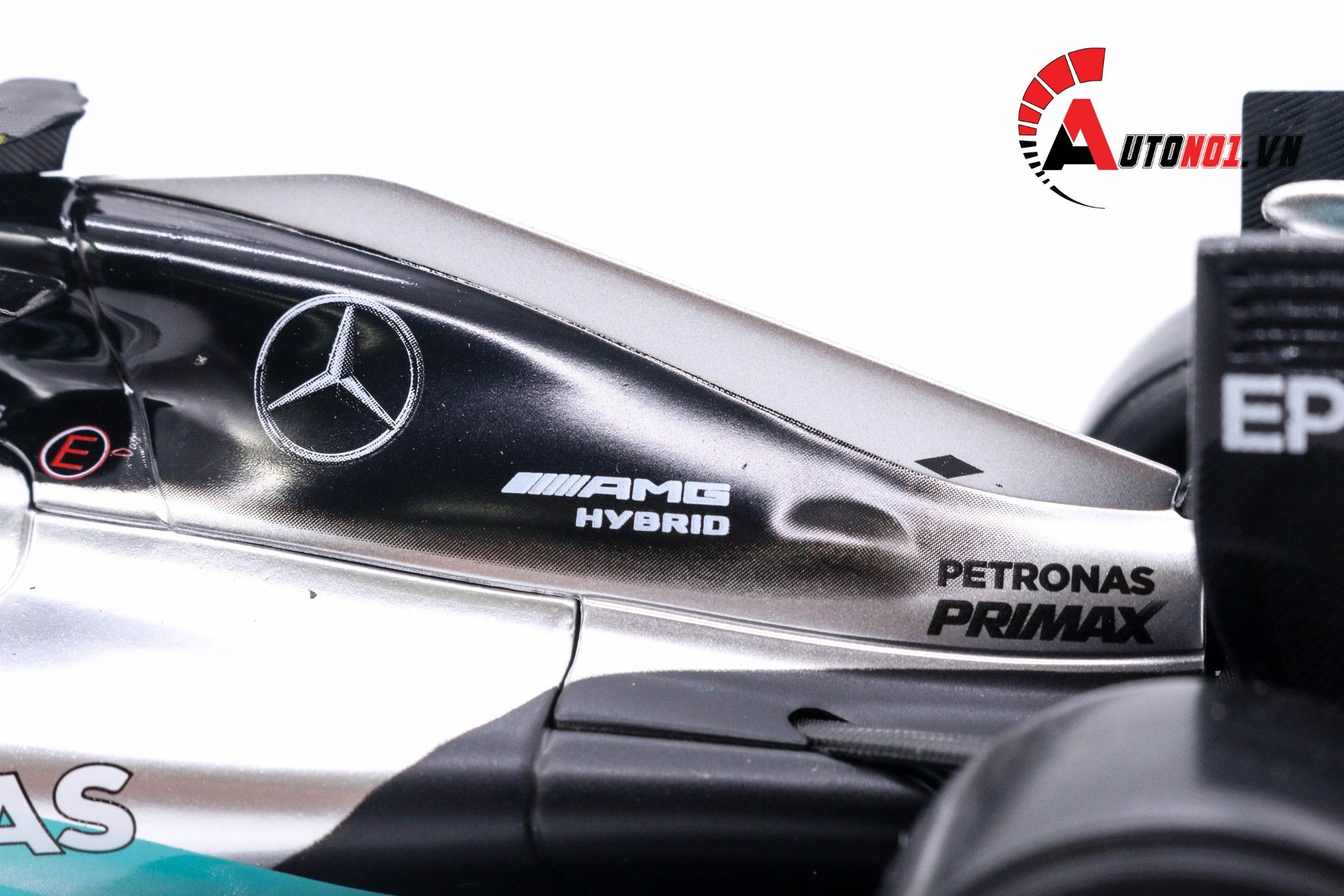  Mô hình xe F1 Mercedes AMG Petronas F1 W07 Hybrid 2016 world champion 1:18 Bburago 5212 