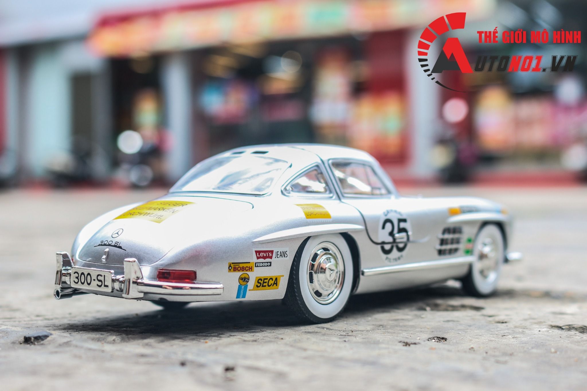 Mô hình xe Mercedes-Benz 300SL phiên bản AMG racing tỉ lệ 1:24 Jinlifang OT570