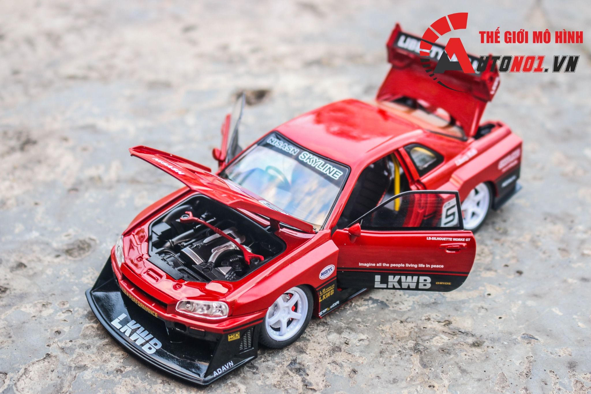 Mô hình xe Nissan S15 Skyline GTR LBWK full open - đánh lái - có đèn - âm thanh tỉ lệ 1:24 Jinlifang OT532
