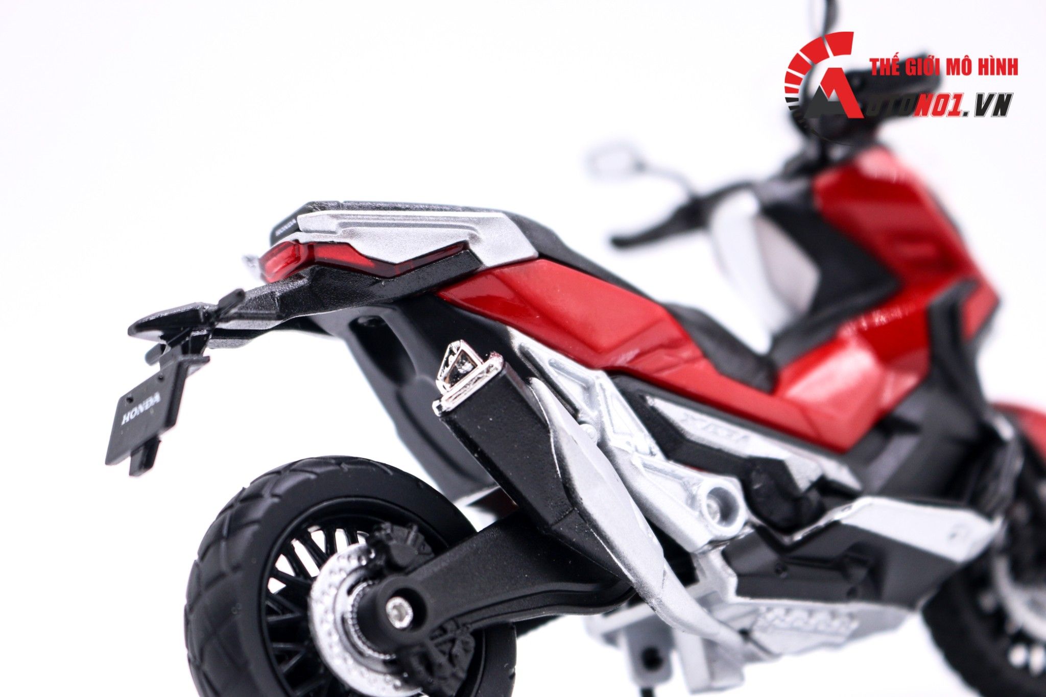 Mô hình xe Honda X-ADV 1:18 Welly 6900