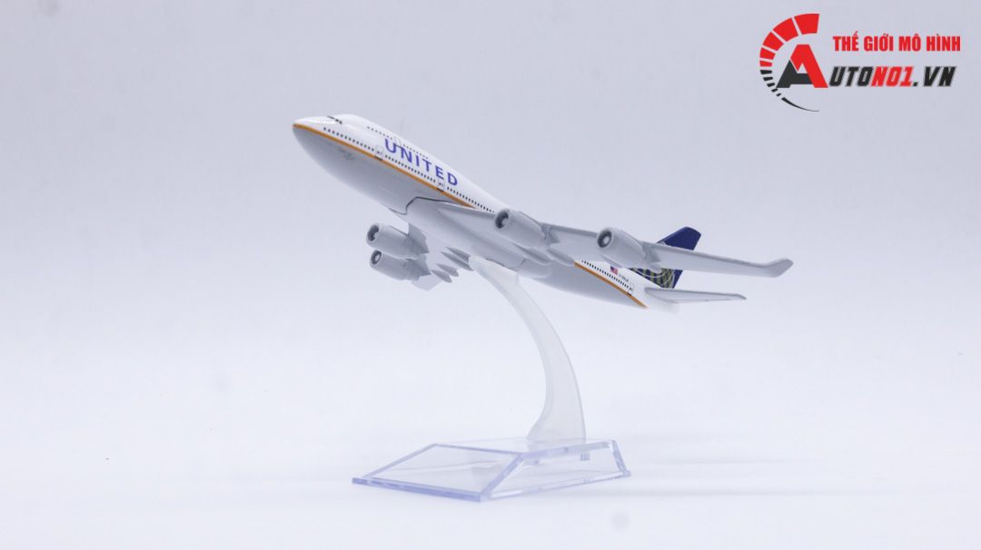 Mô hình máy bay United Airlines Boeing B747 16cm MB16017
